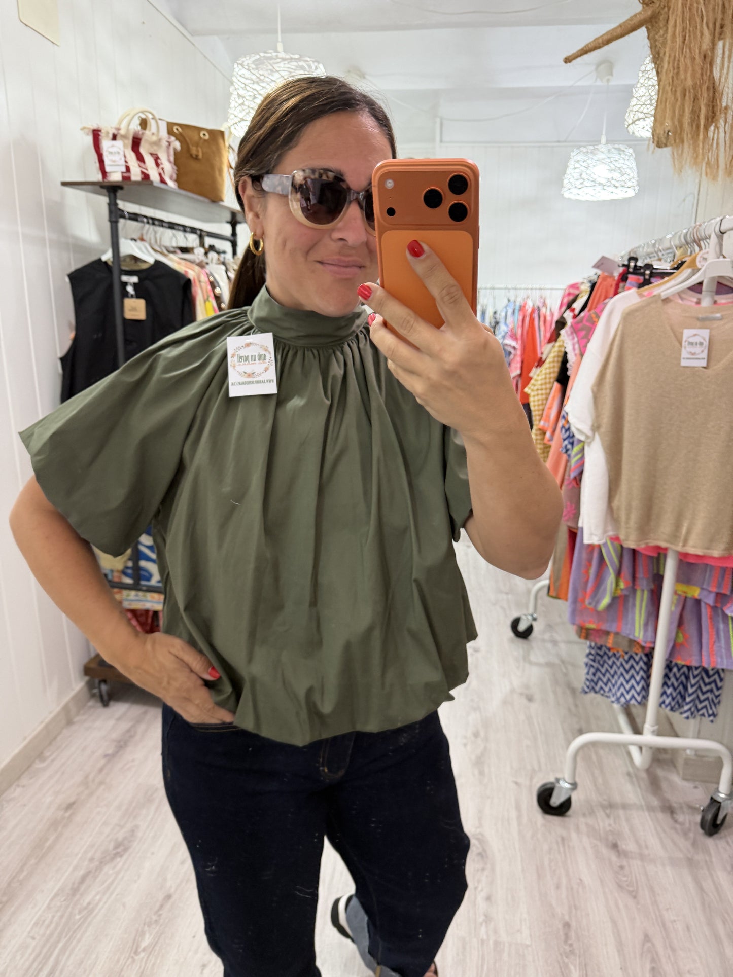 Blusa Lissa lazo espalda descubierta kaki