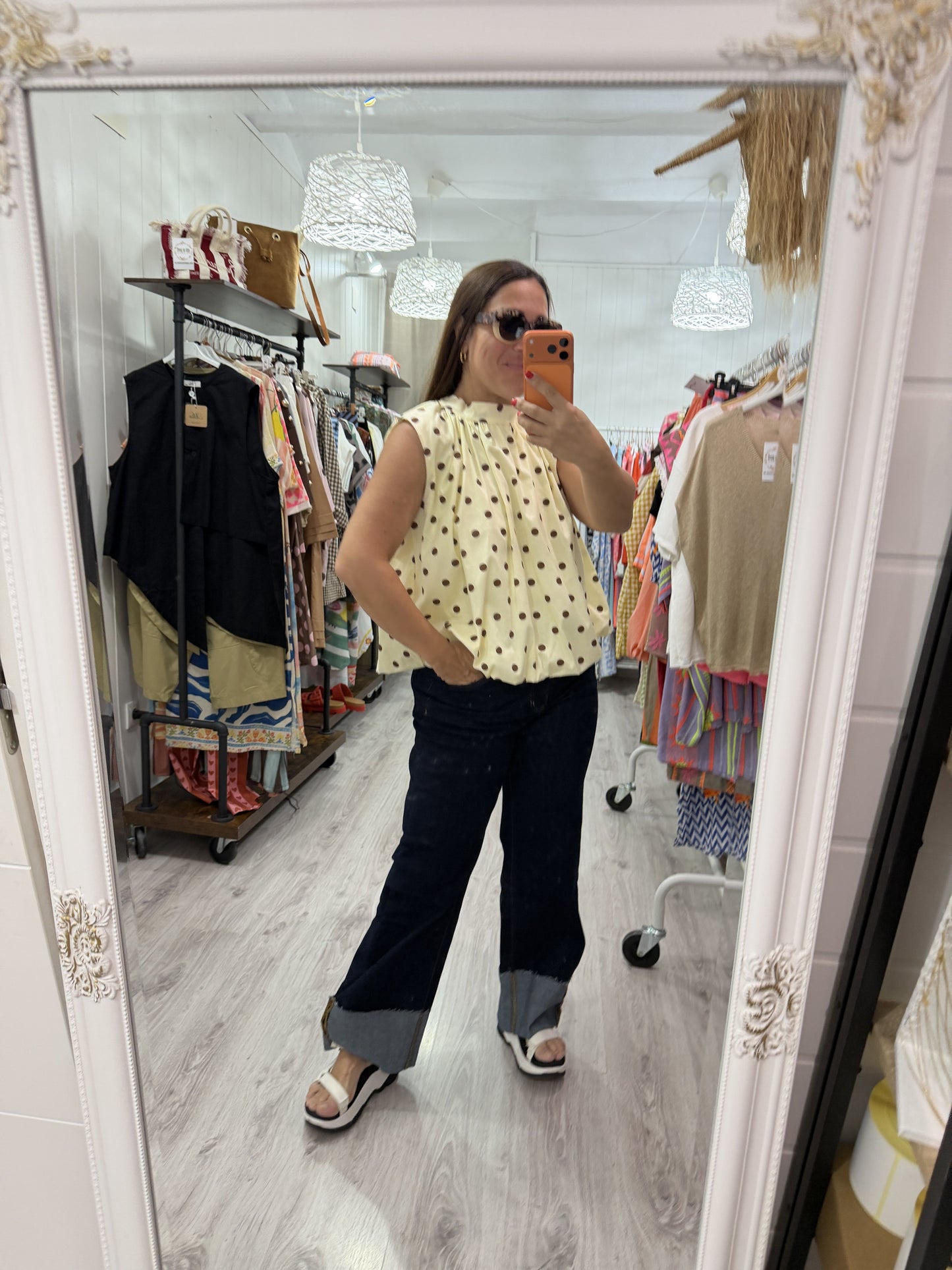 Blusa Topos lazo espalda descubierta amarillo