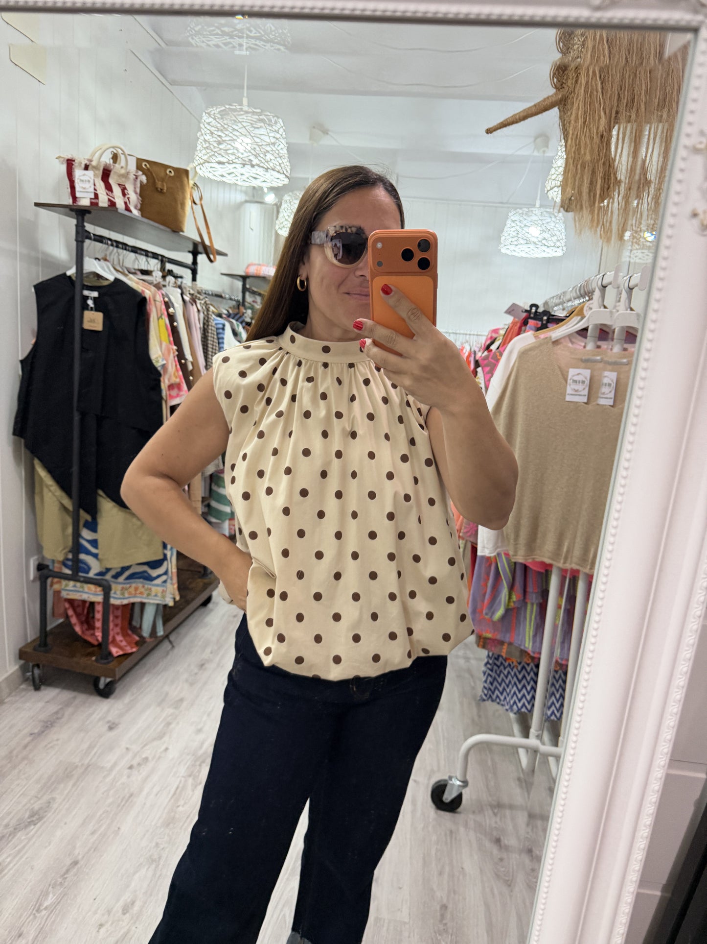 Blusa Topos lazo espalda descubierta beige