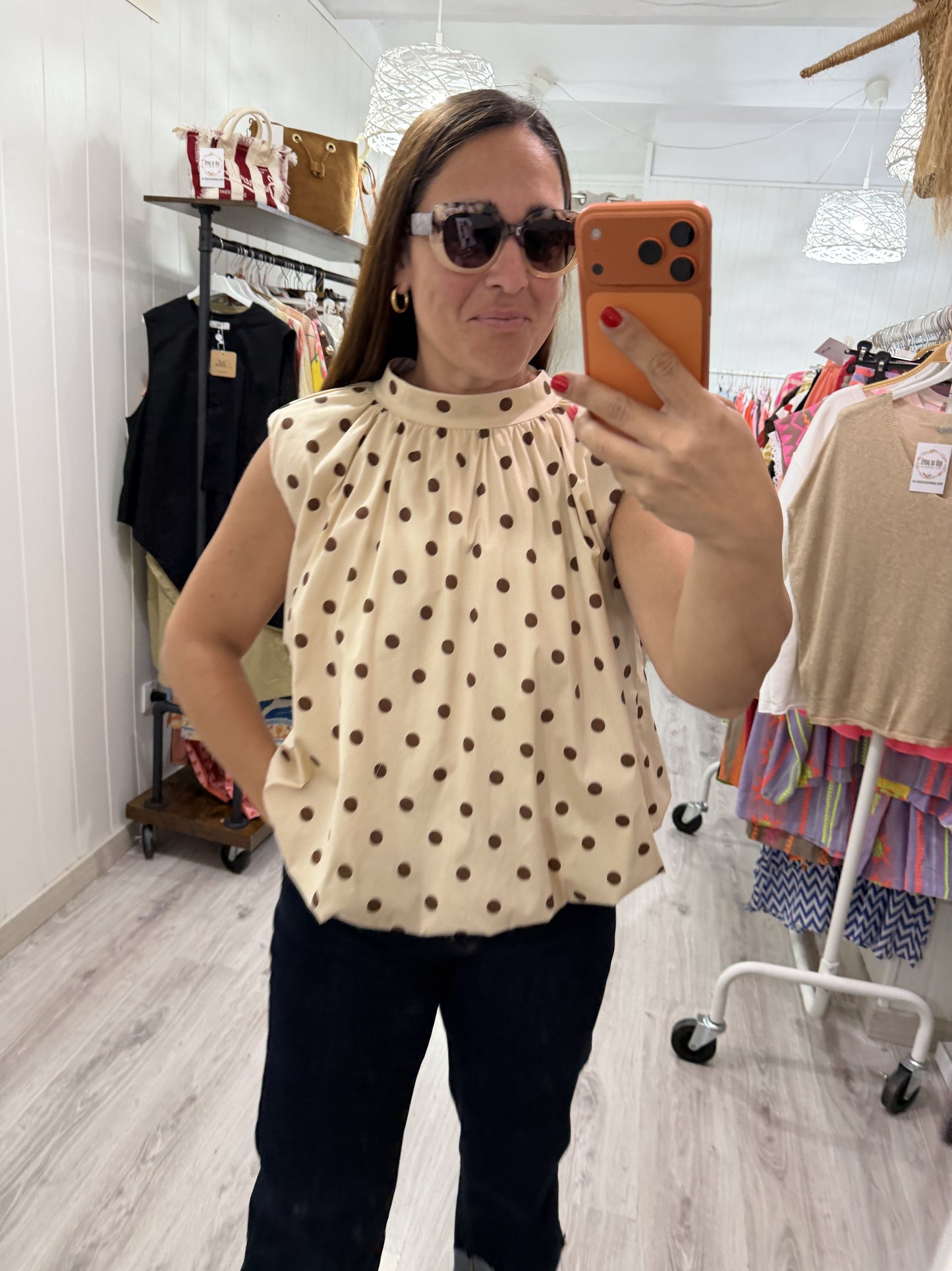 Blusa Topos lazo espalda descubierta beige