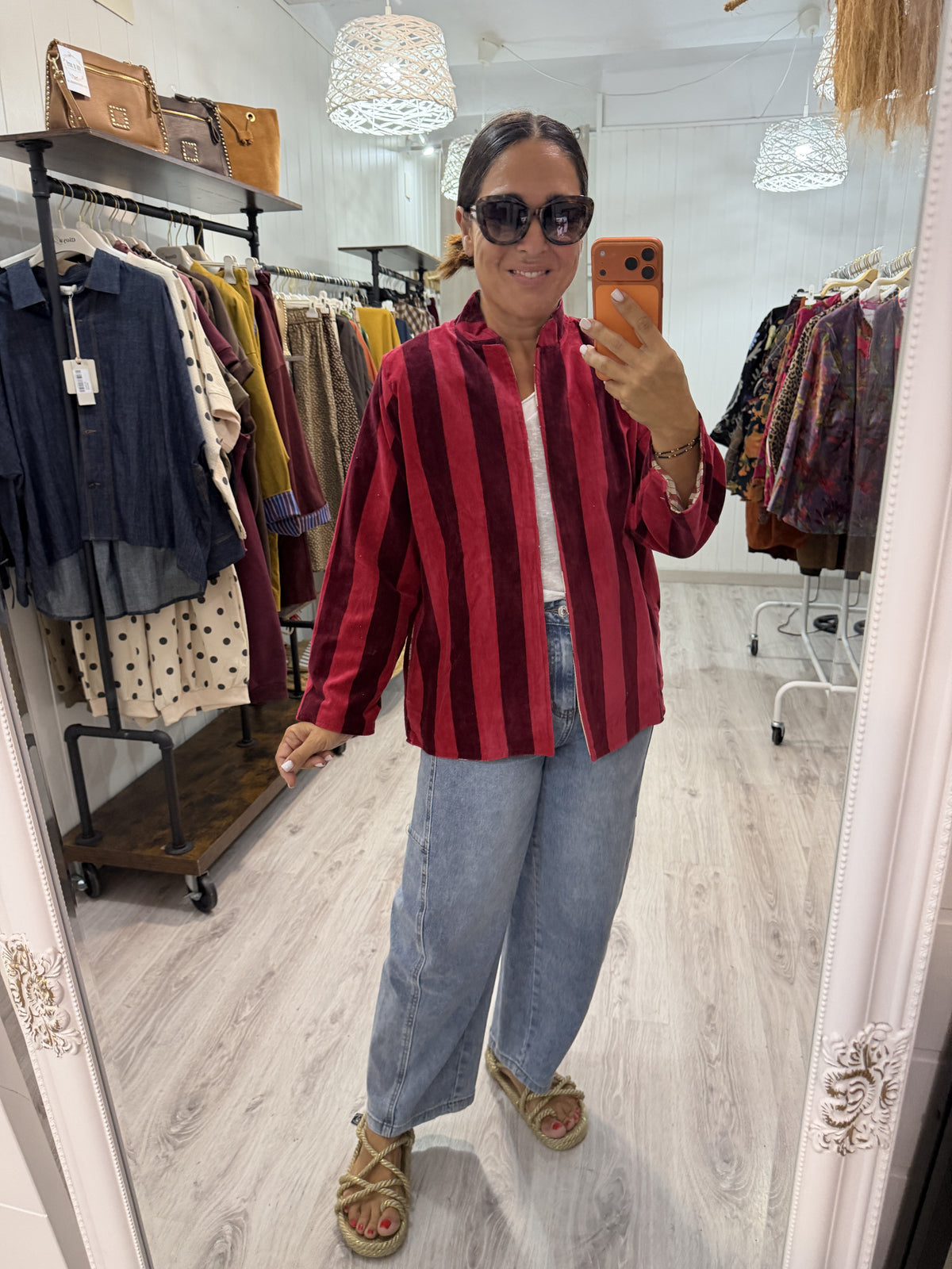 Chaqueta Suzani terciopelo estampado rayas burdeos y fucsia