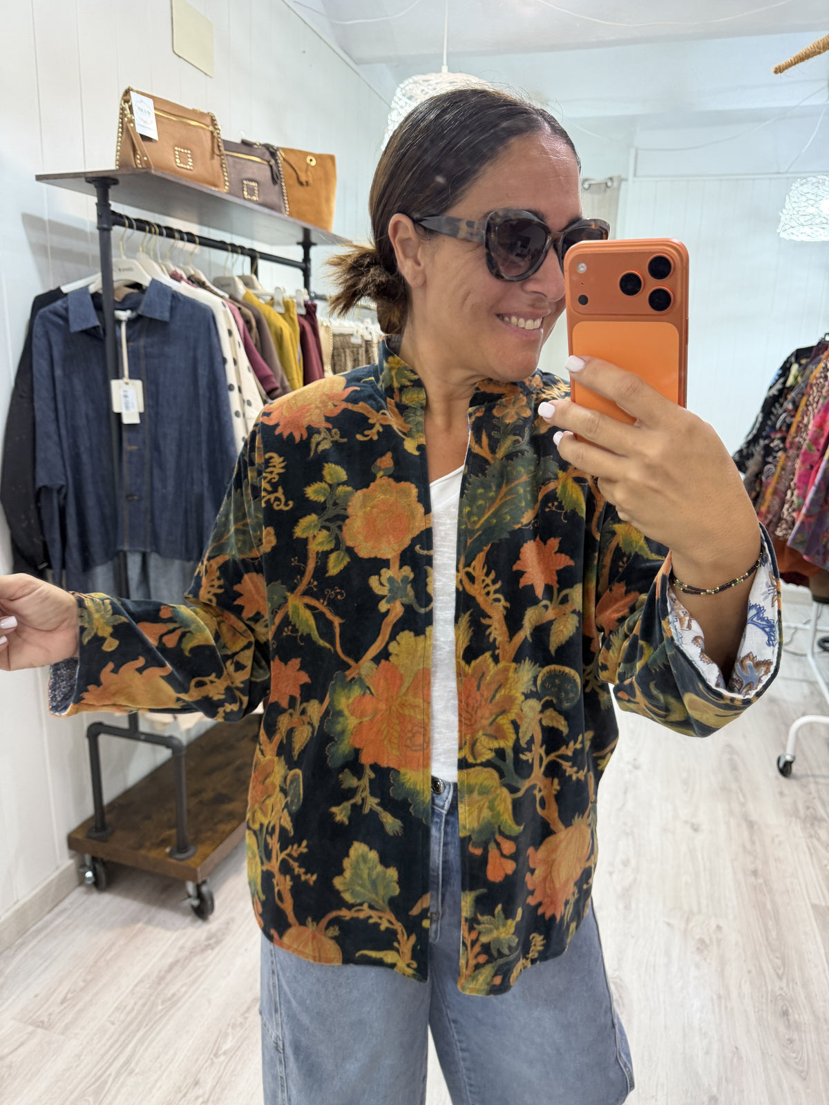 Chaqueta Suzani terciopelo estampado flores petróleo, caldera y mostaza