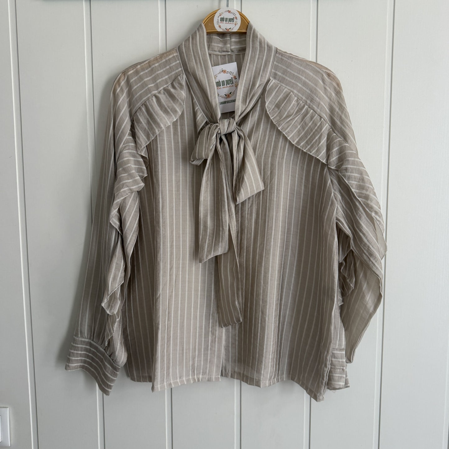 Blusa Rocío rayas beige