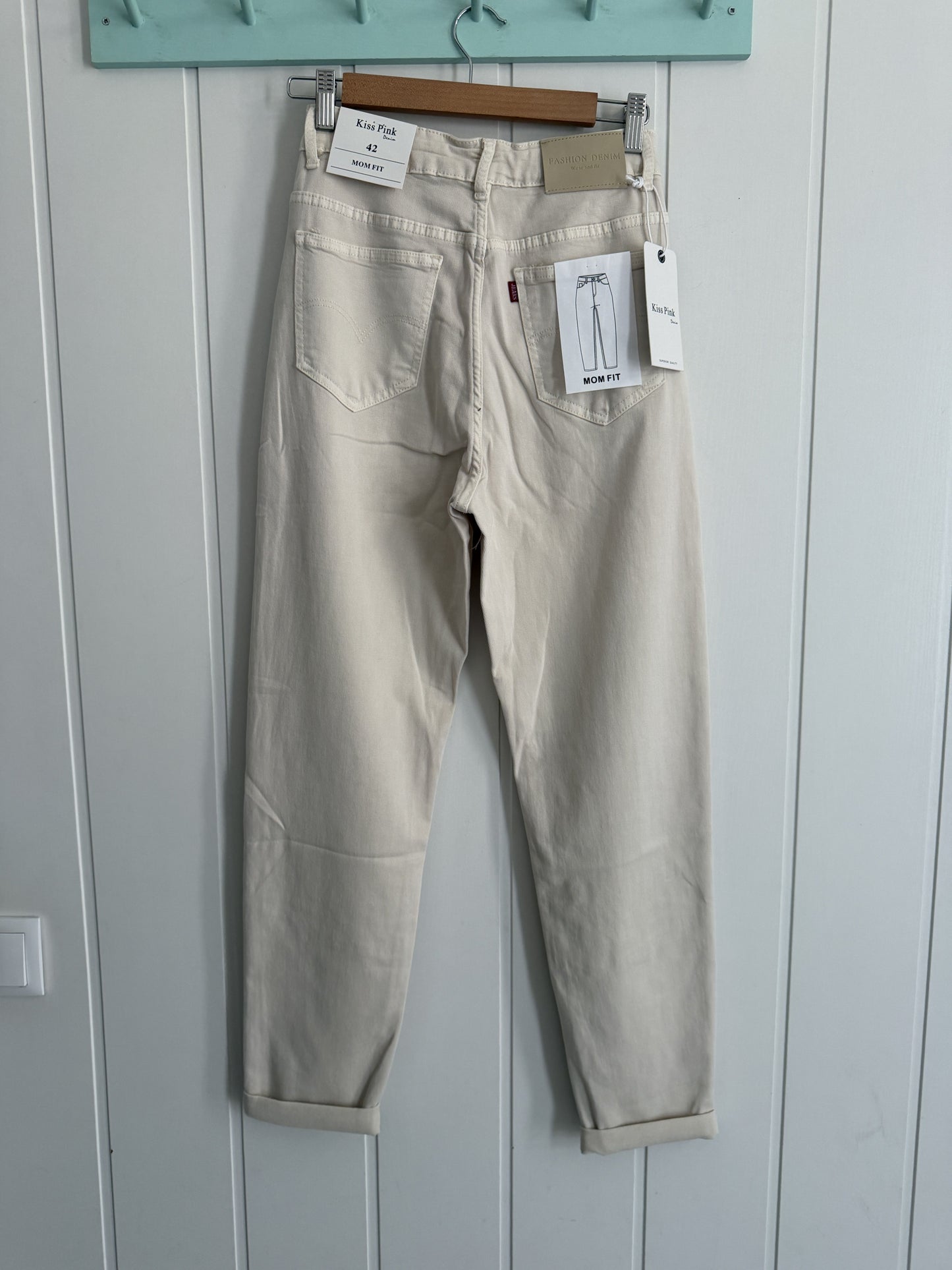 Pantalón Mom Fit talla grande beige