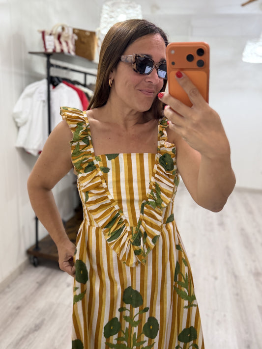 Vestido Rocío mostaza camelias