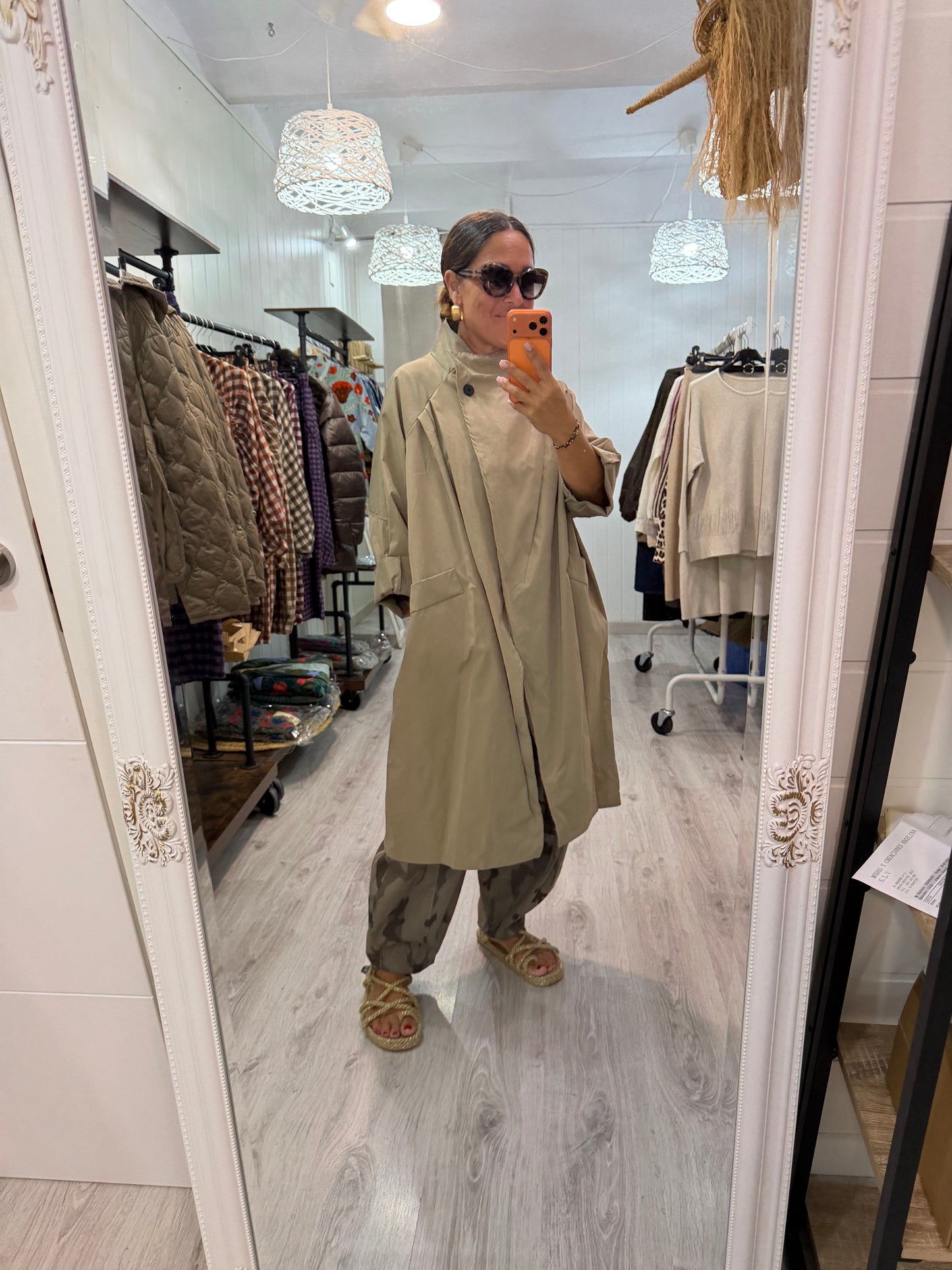 Gabardina Kokoro oversize camel