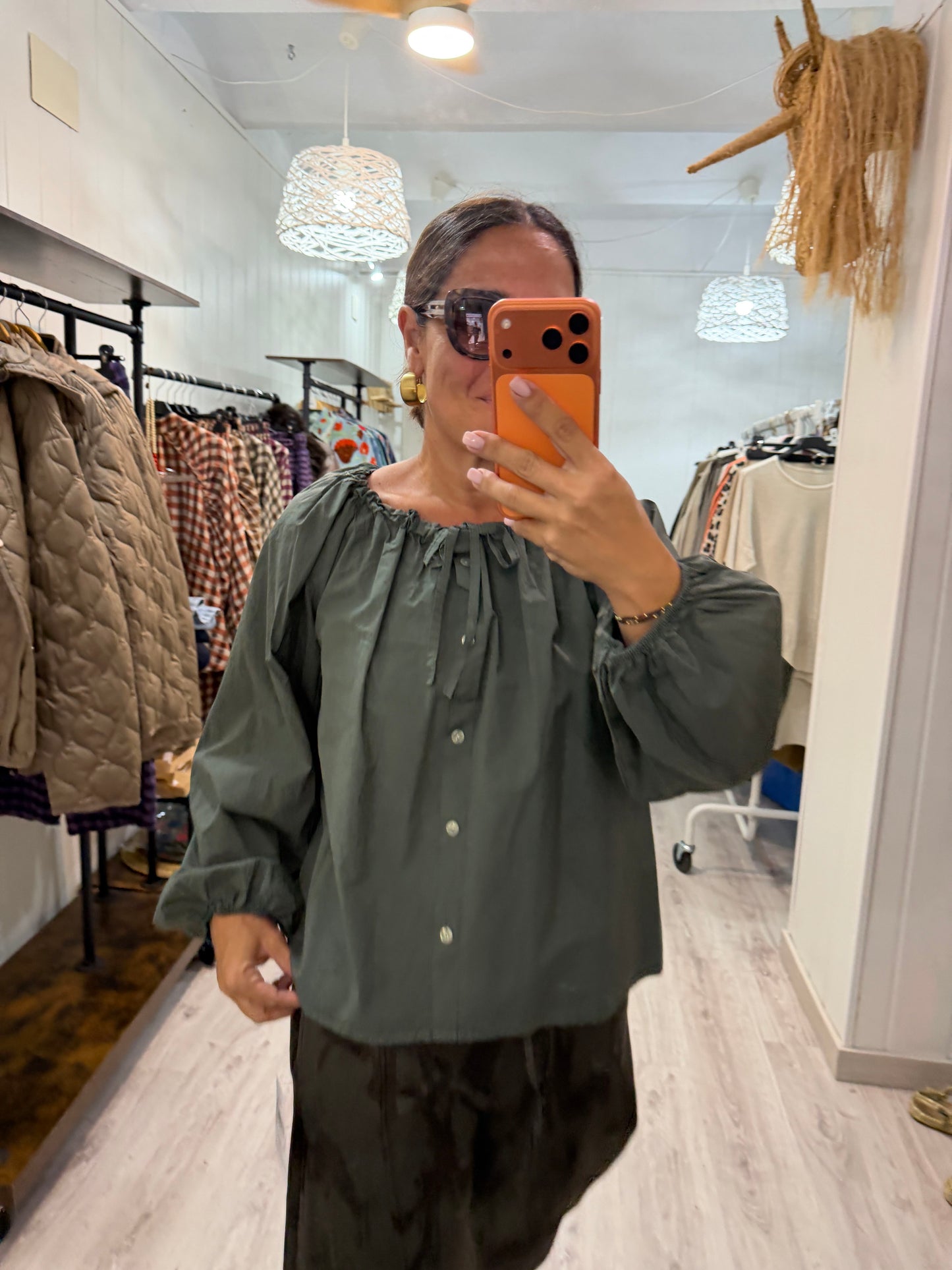 Blusa Aldaia kaki