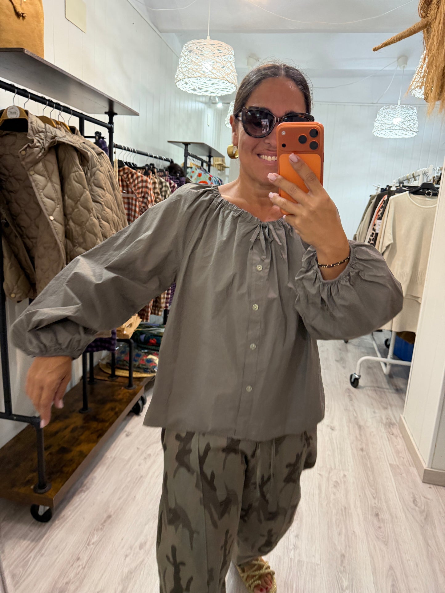 Blusa Aldaia taupe