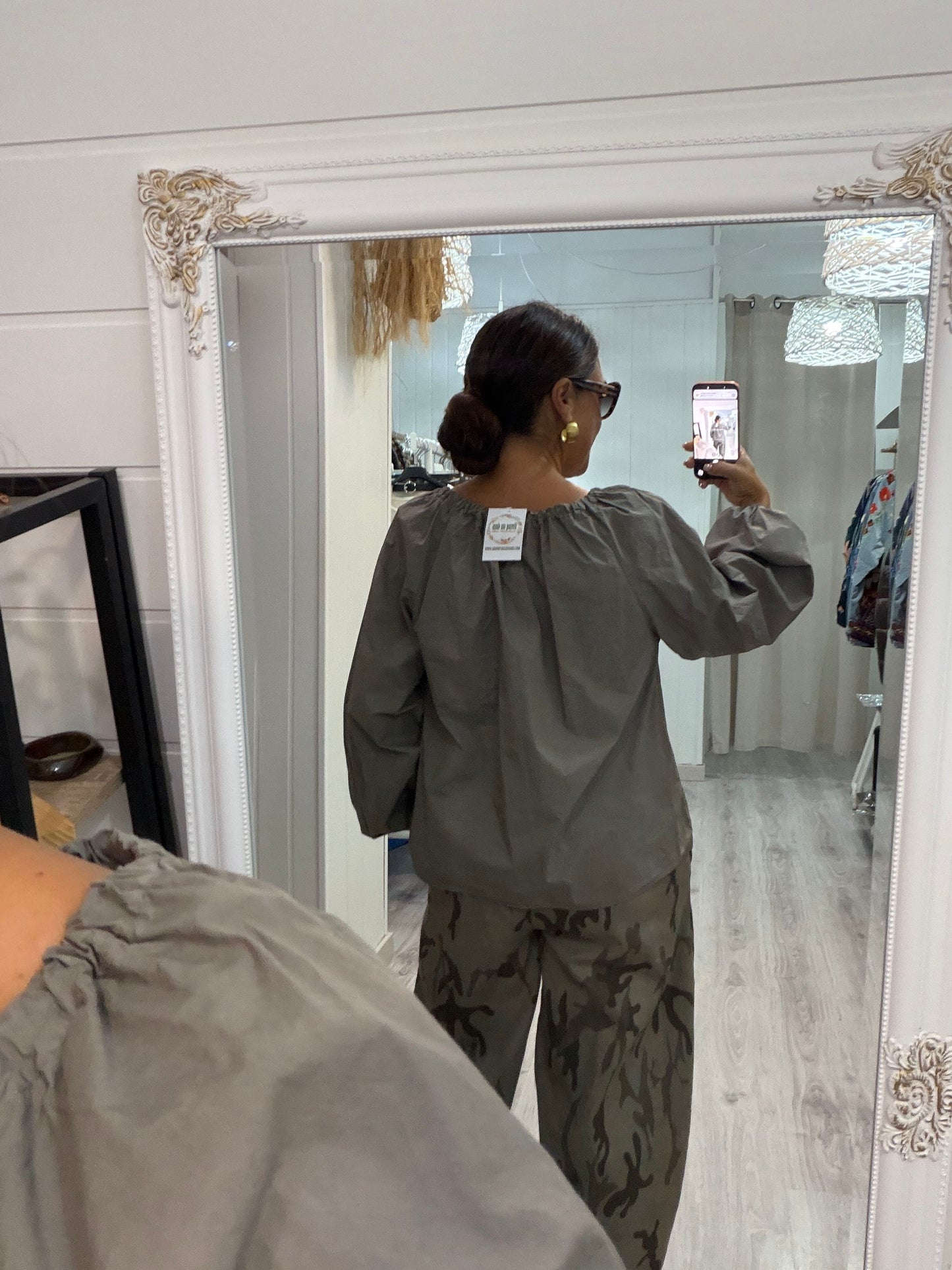 Blusa Aldaia taupe