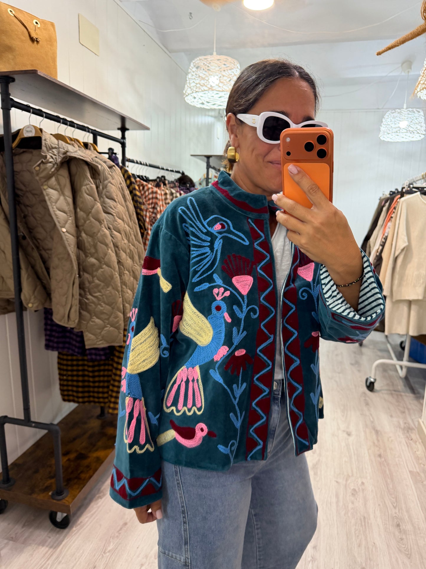 Chaqueta Suzani terciopelo petróleo aves, burdeos, azul, beige, fucsia