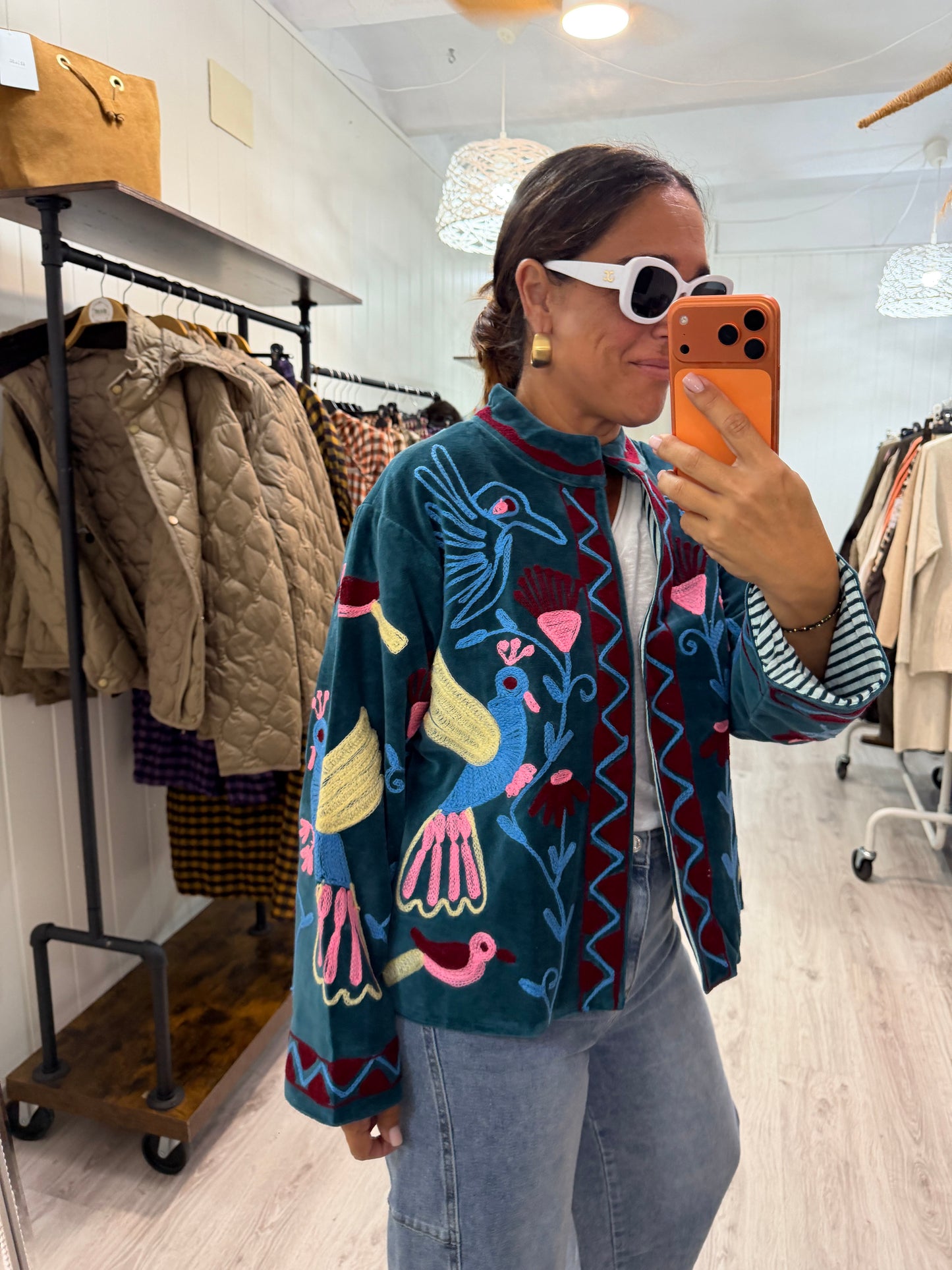Chaqueta Suzani terciopelo petróleo aves, burdeos, azul, beige, fucsia