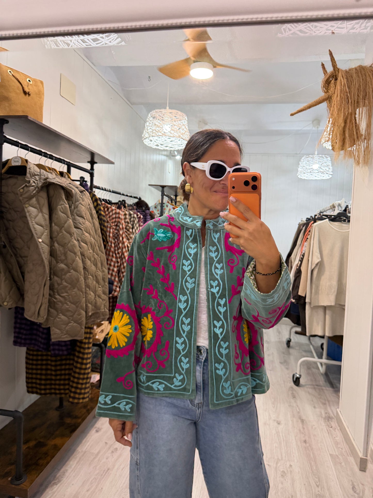 Chaqueta Suzani terciopelo turquesa, fucsia, amarillo