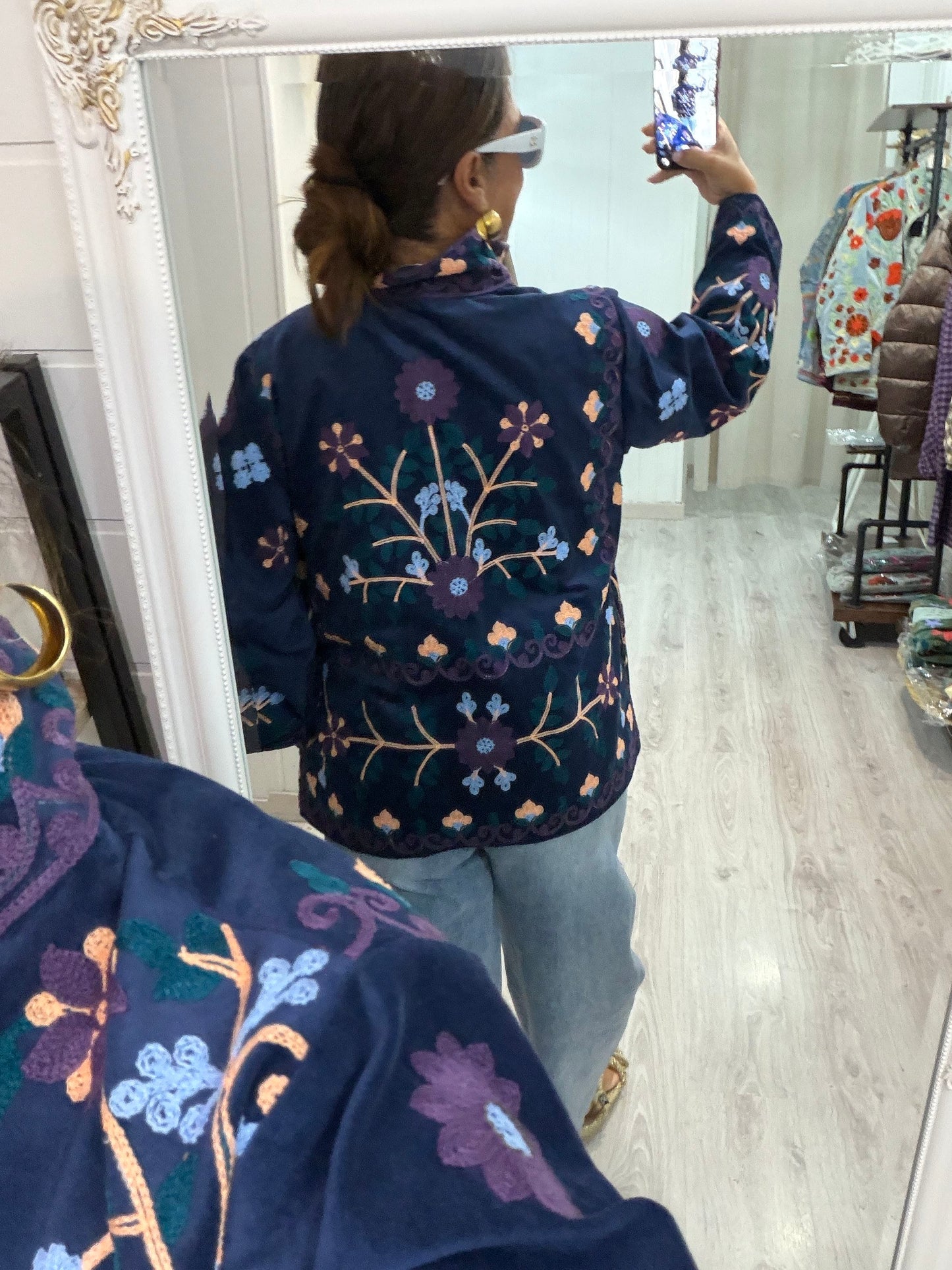 Chaqueta Suzani terciopelo marino, salmón, berenjena y celeste