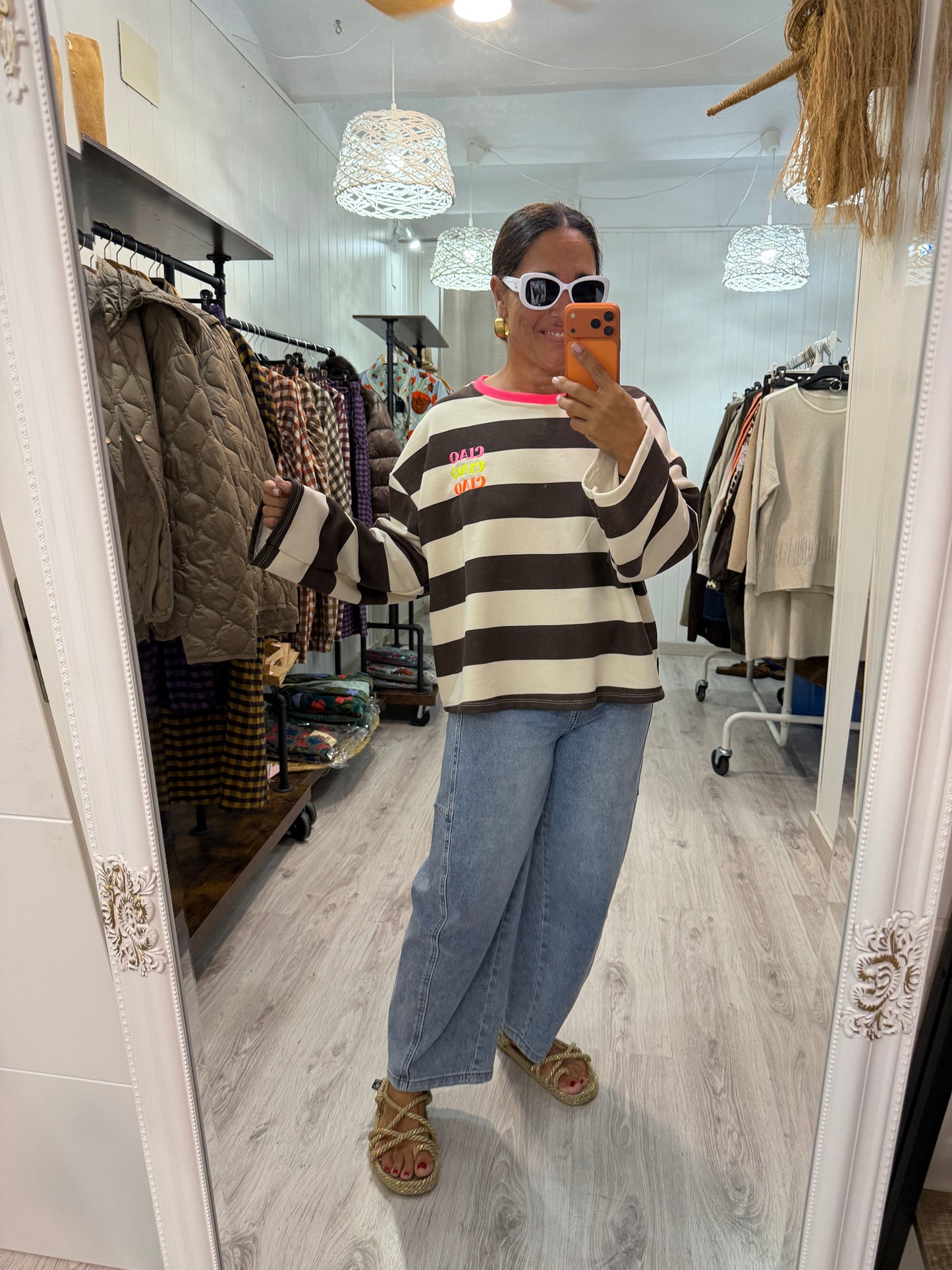 Sudadera Ciao Ciao beige y chocolate