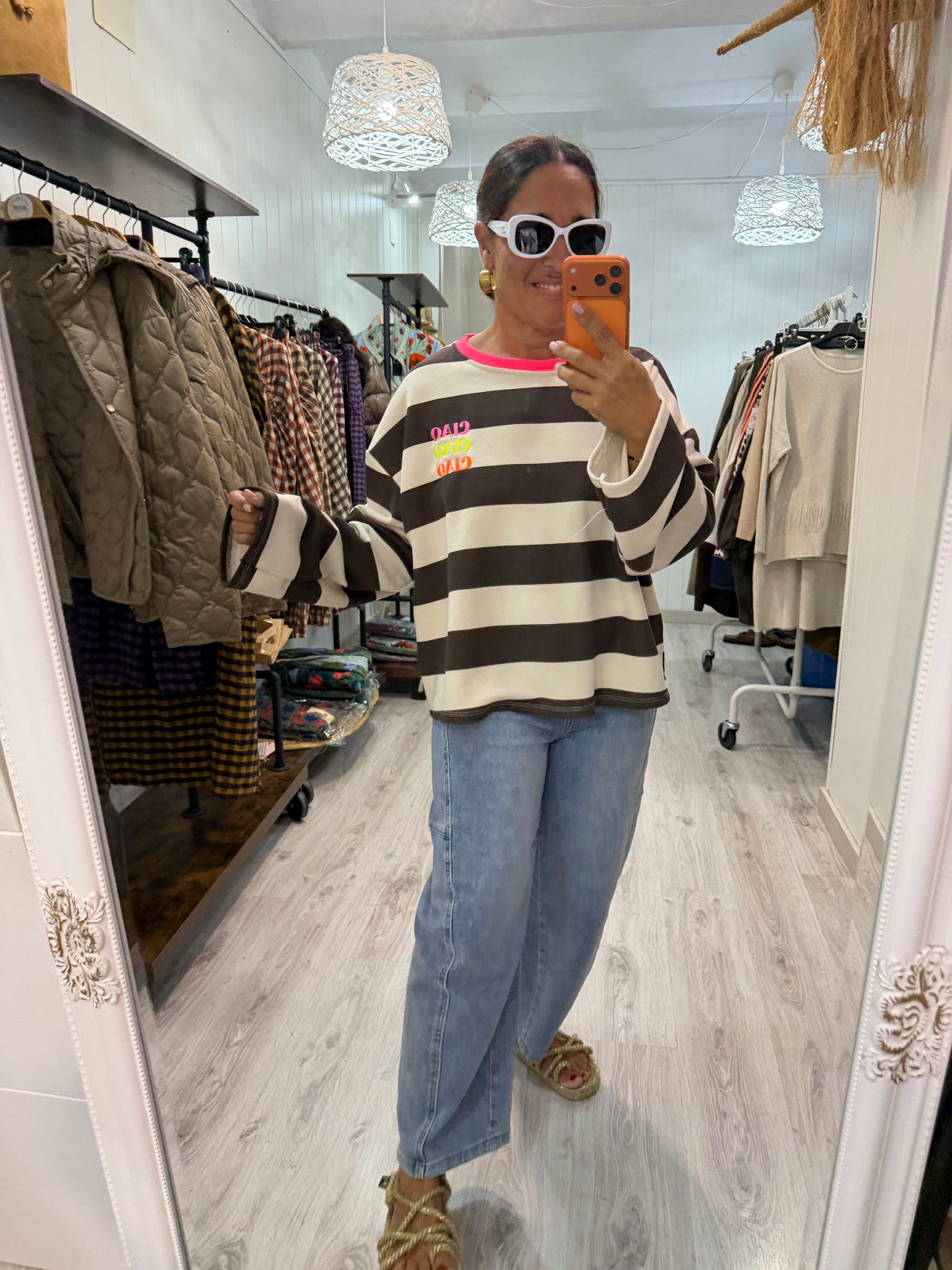 Sudadera Ciao Ciao beige y chocolate