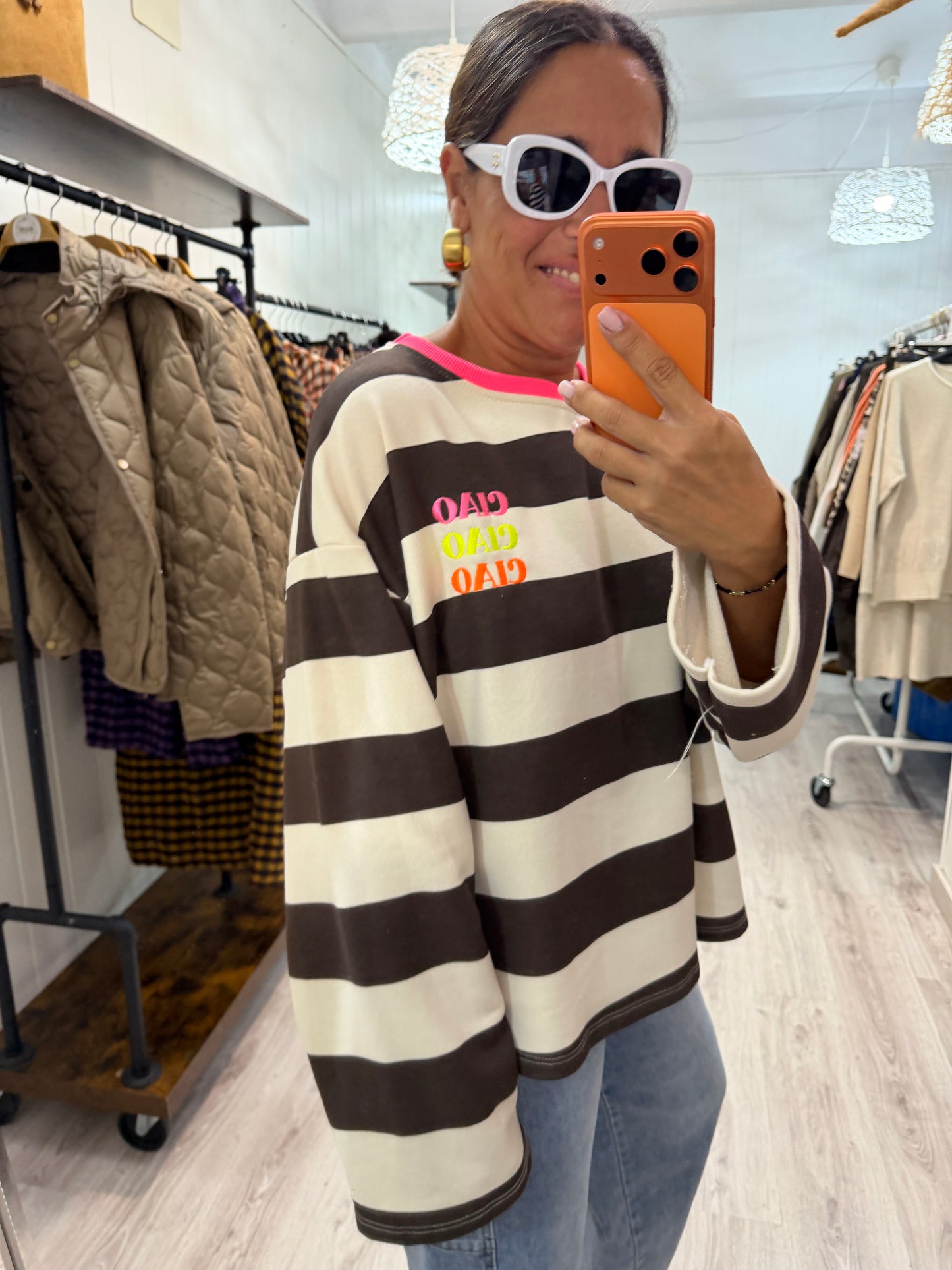 Sudadera Ciao Ciao beige y chocolate