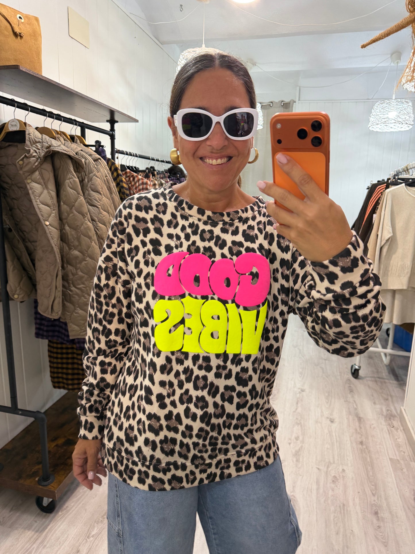 Sudadera Animal Good Vibes beige