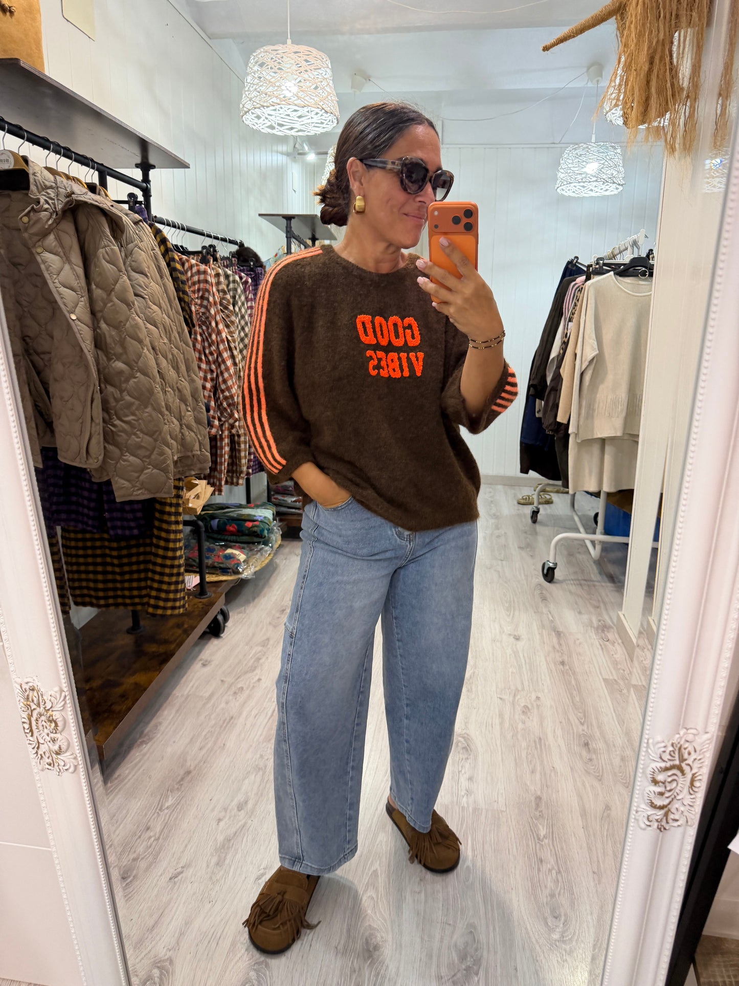 Jersei Good Vibes Chocolate y naranja fluor