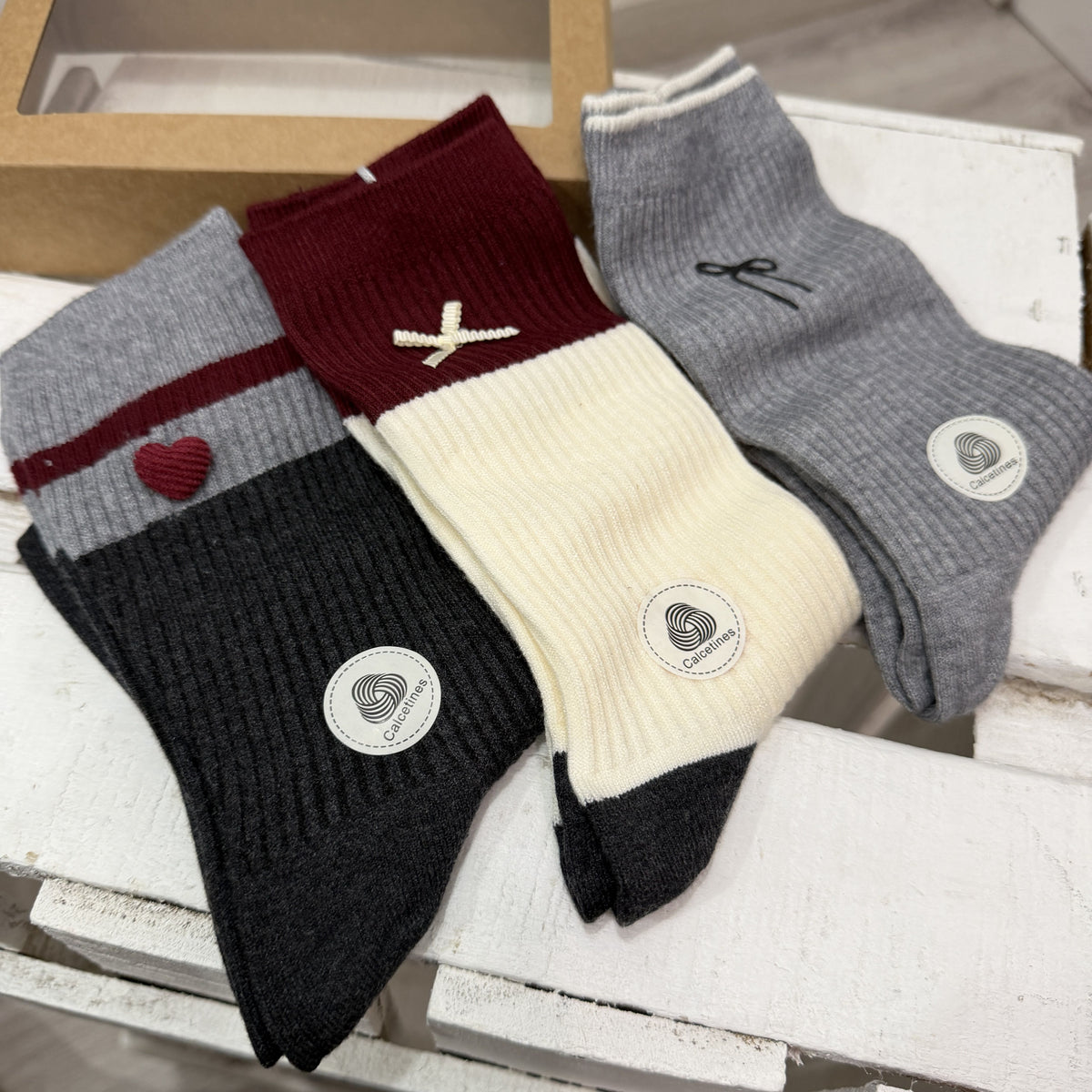 Pack 3 calcetines Lazos burdeos y gris 2