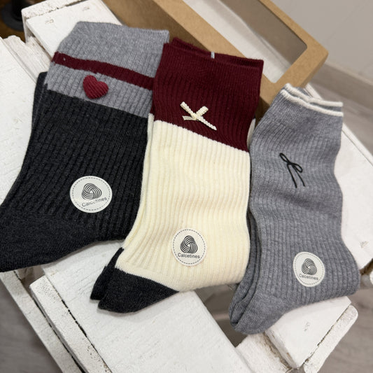 Pack 3 calcetines Lazos burdeos y gris 2