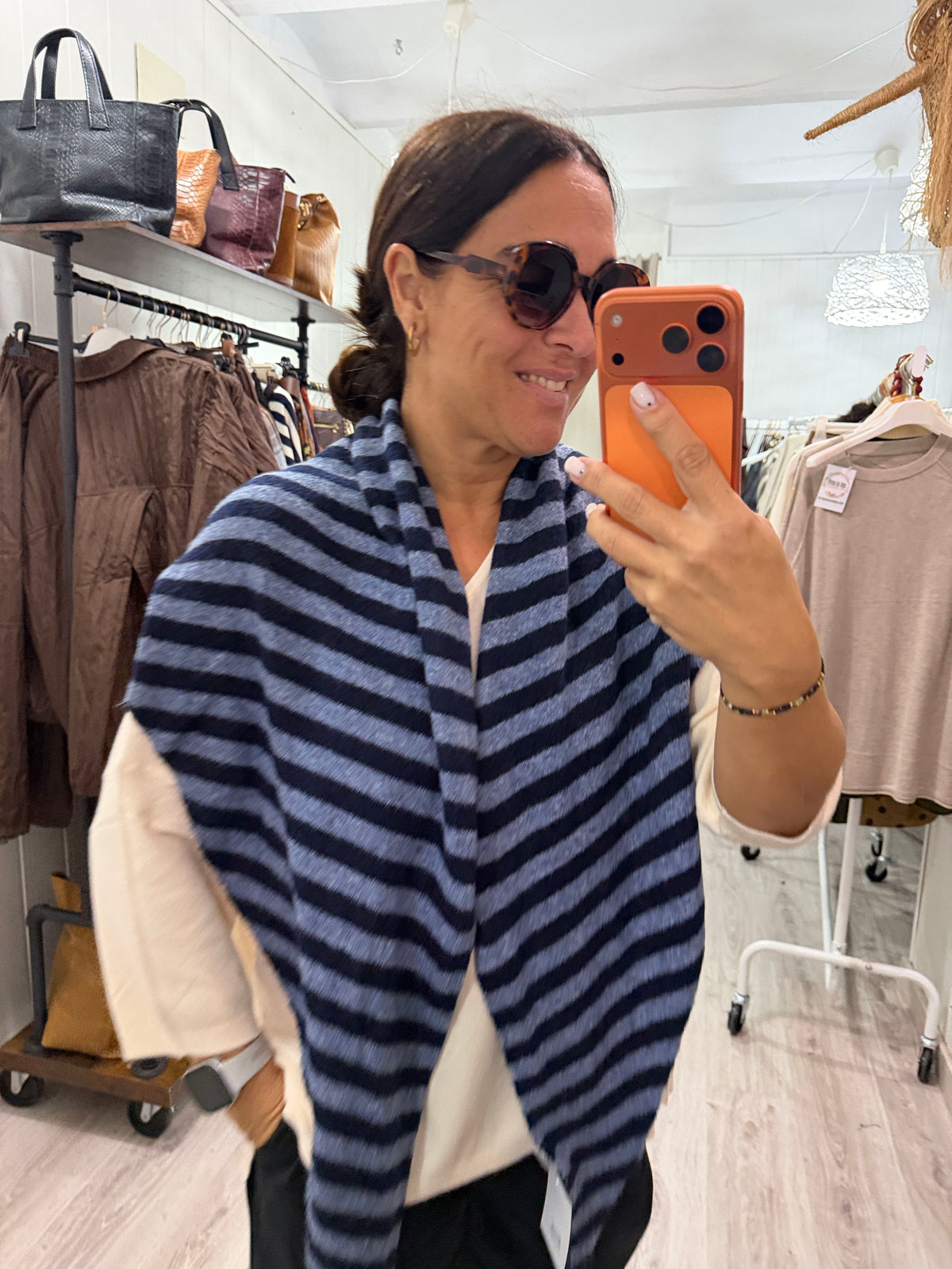Bandana Biarritz punto suave marino y jeans