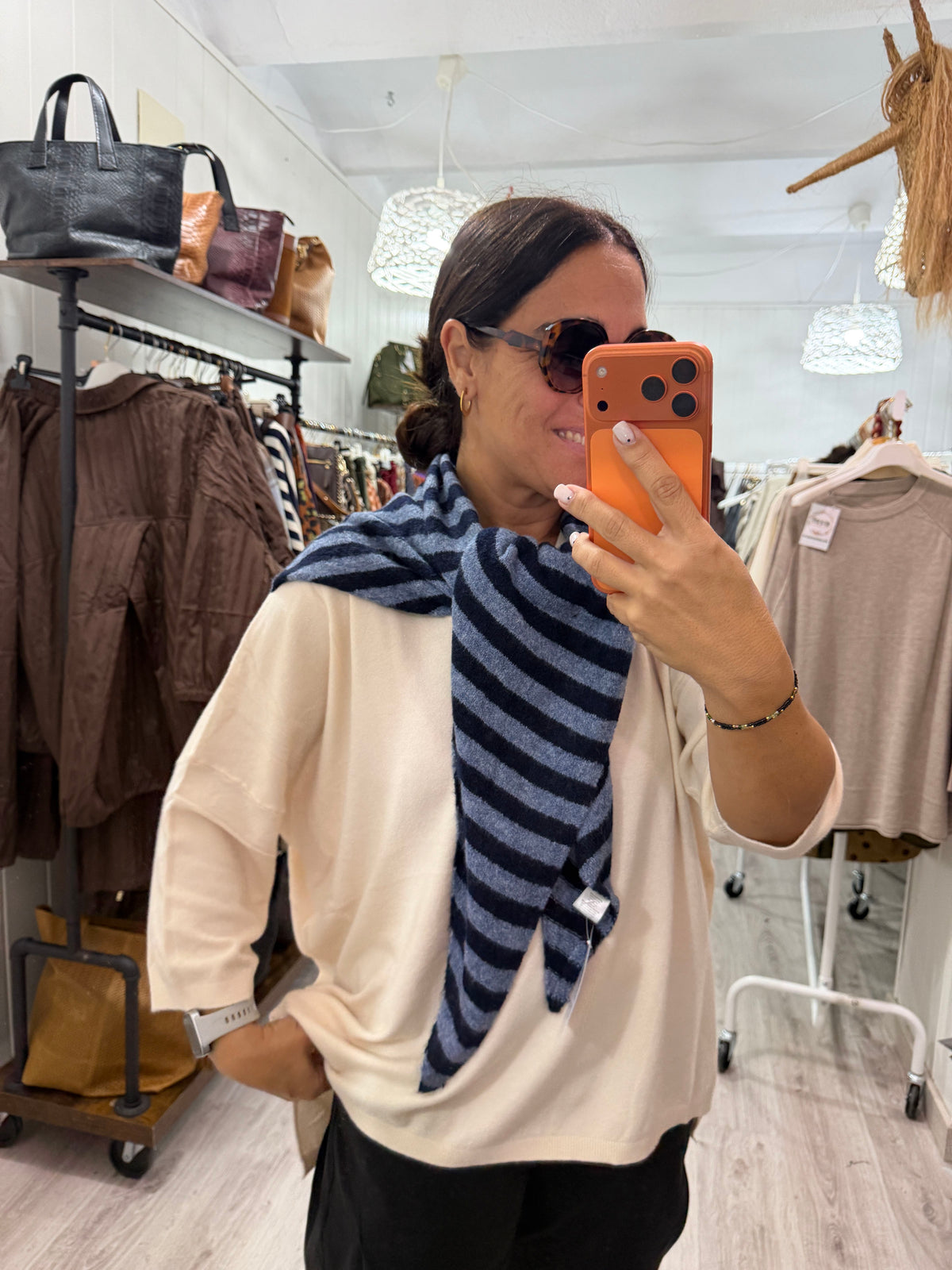 Bandana Biarritz punto suave marino y jeans