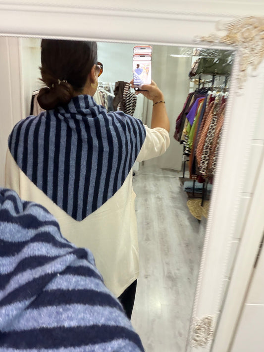 Bandana Biarritz punto suave marino y jeans