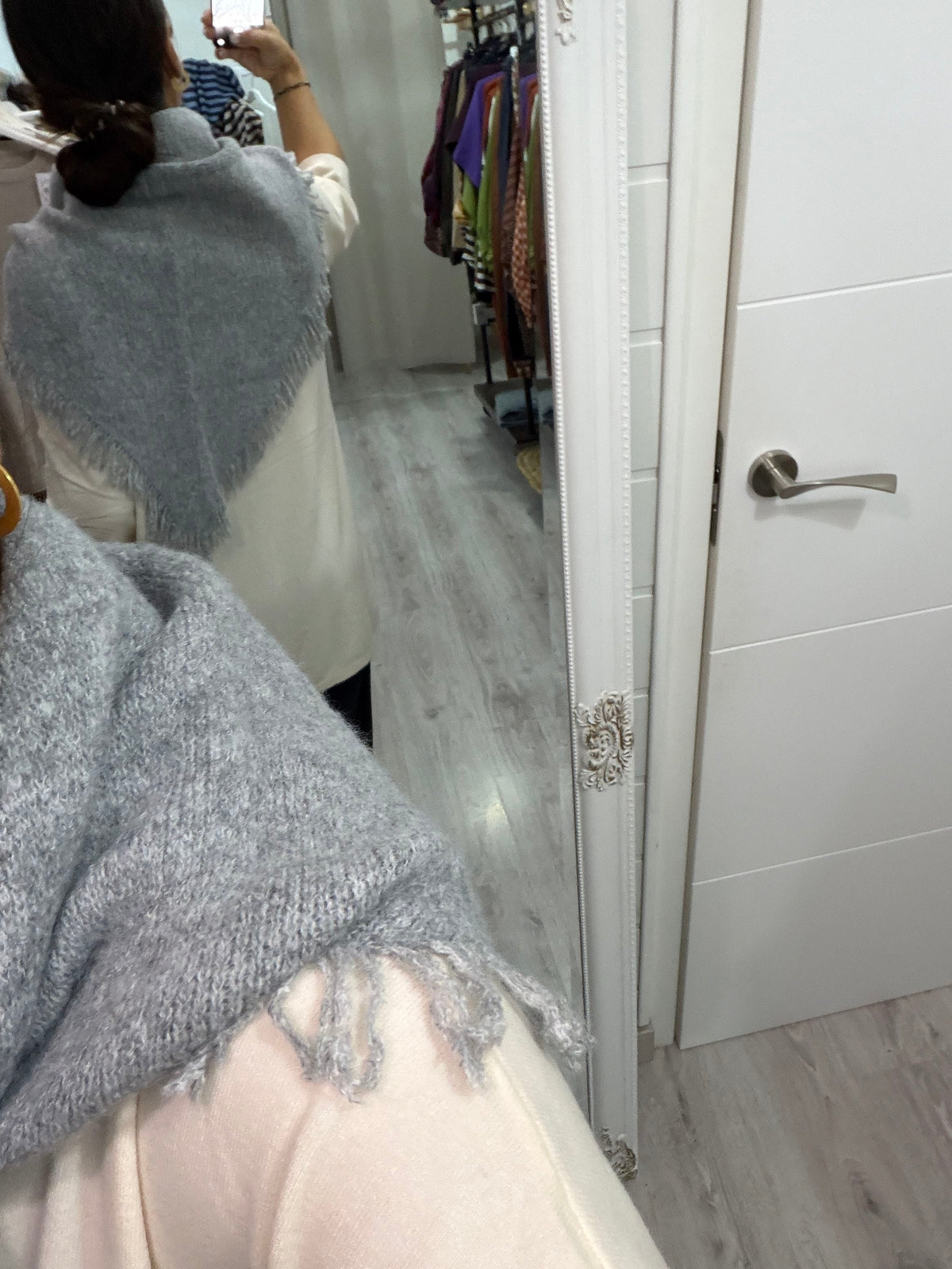 Bandana Alaska punto suave fleco gris