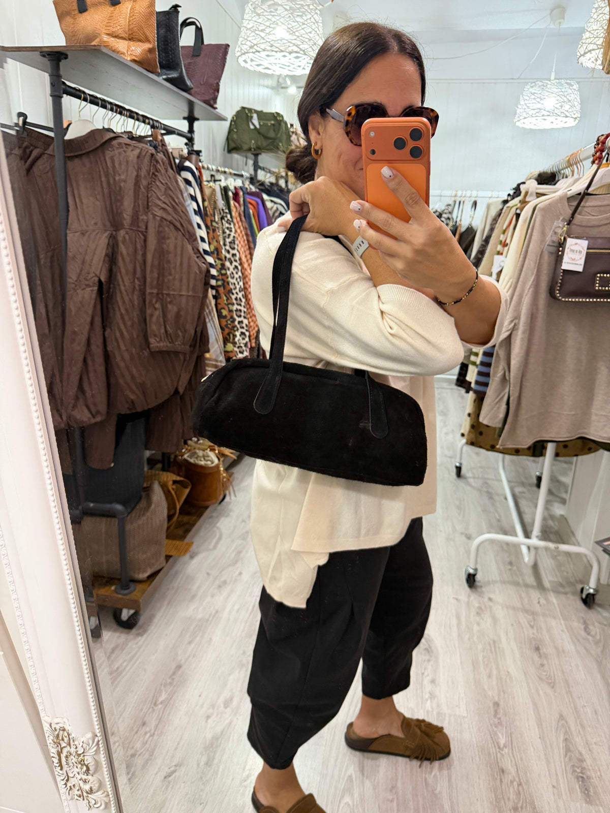 Bolso Baguette negro · Incluye asa bandolera