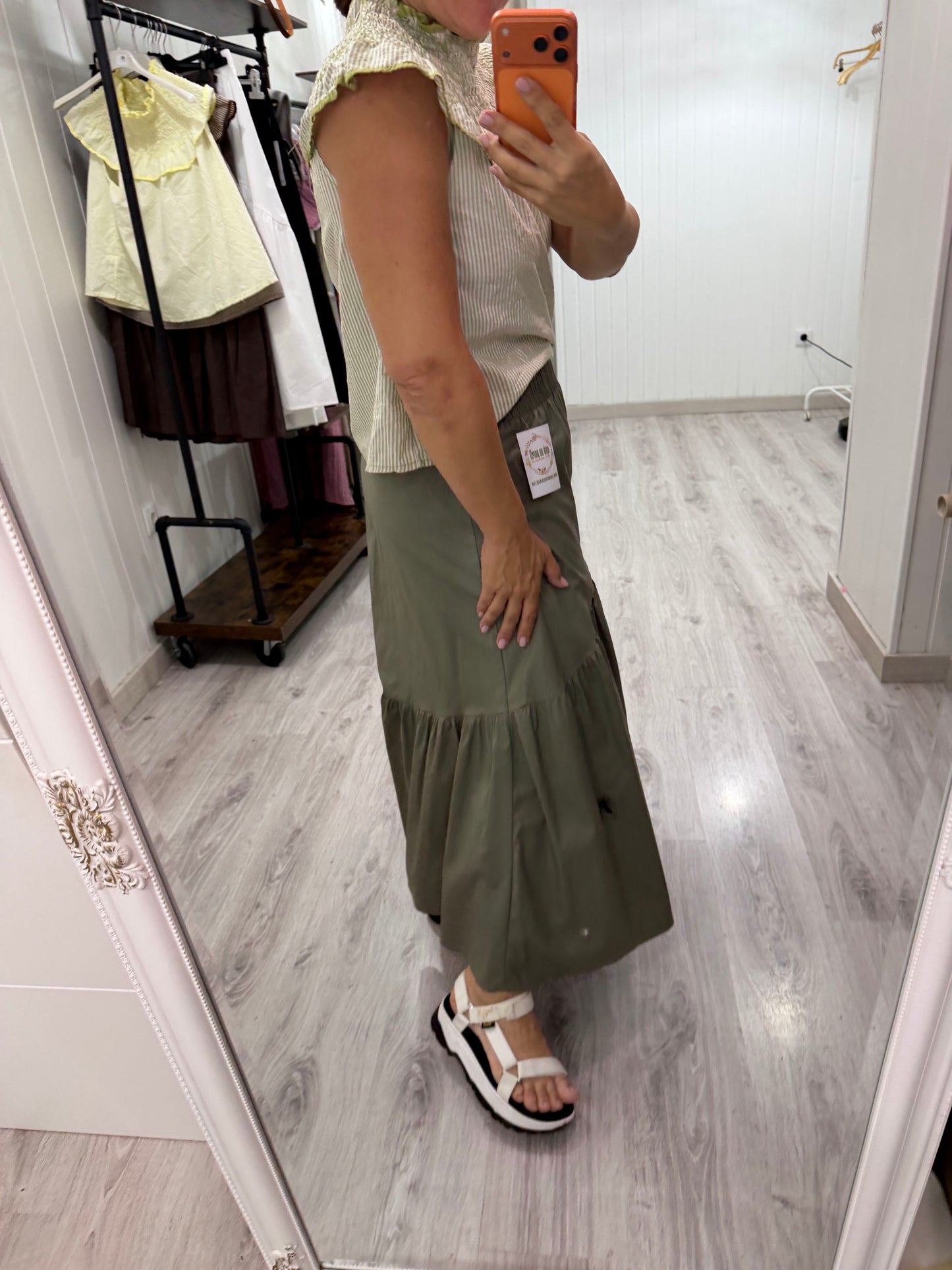 Falda Claudia volante kaki