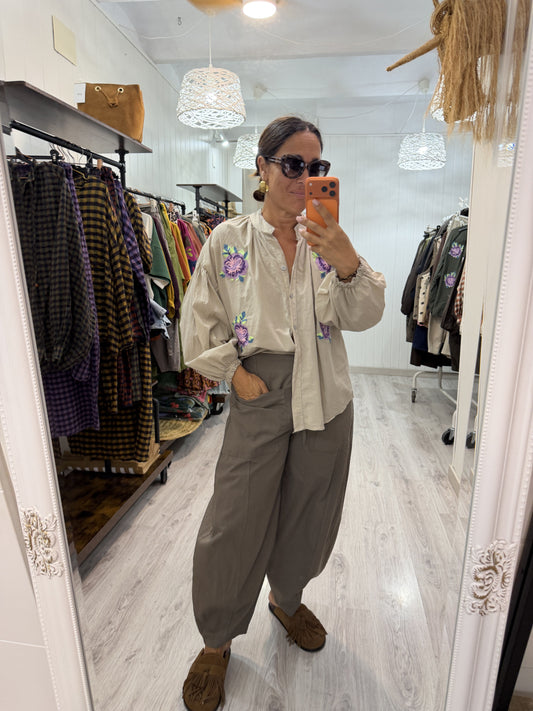 Blusa Kiku taupe