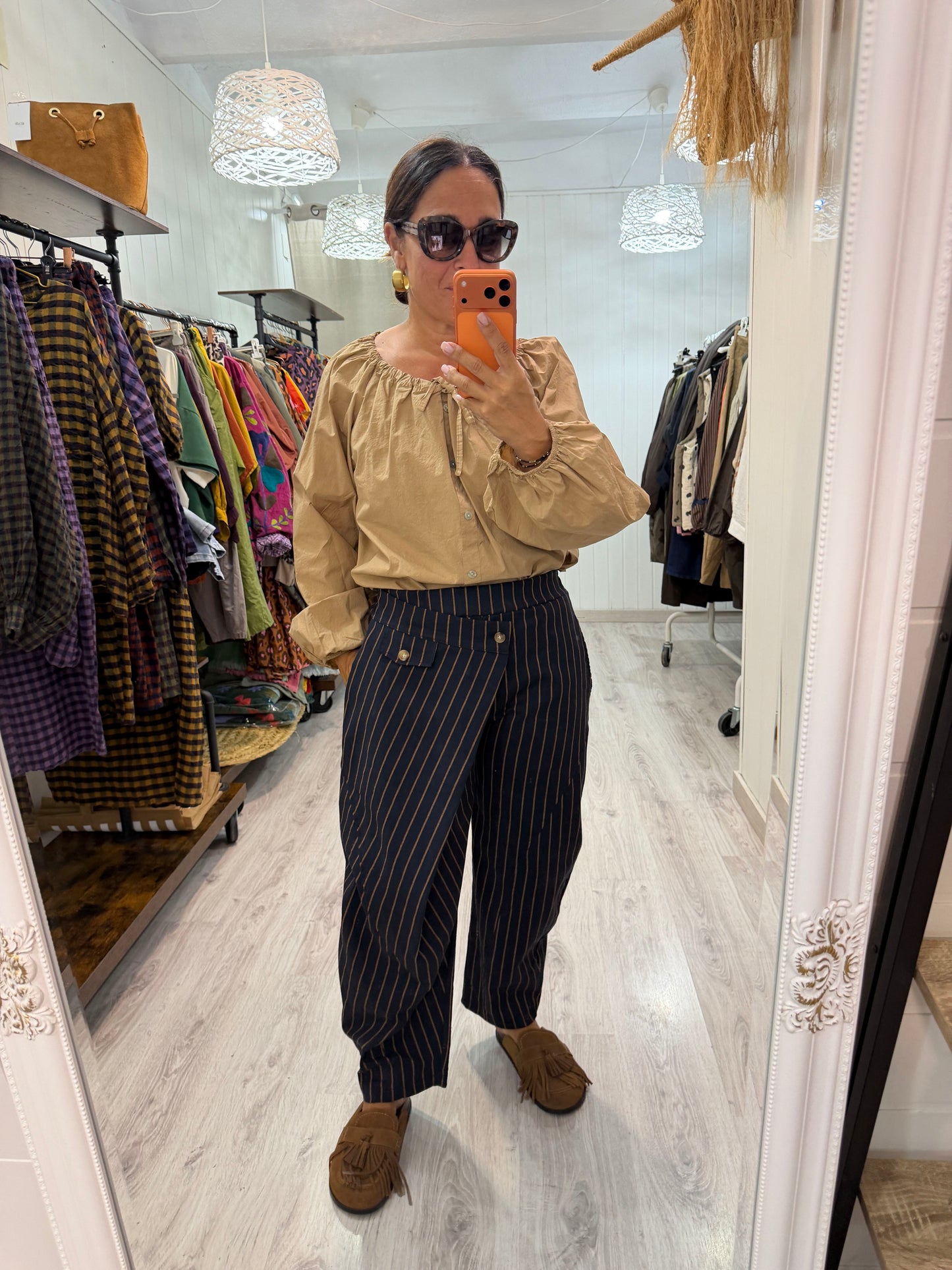 Blusa Aldaia camel