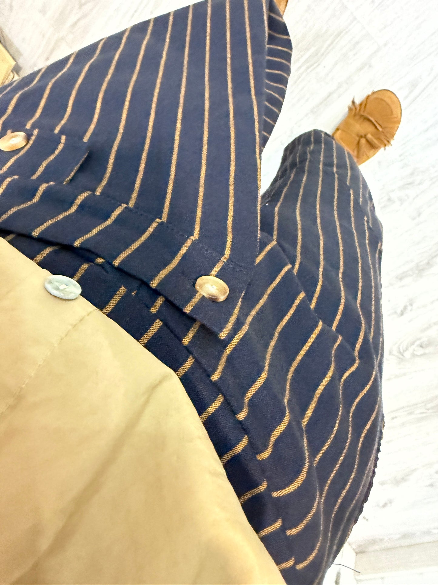 Pantalón Kukoi rayas marino y camel