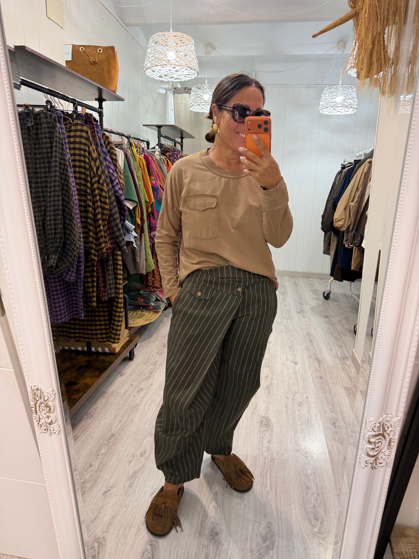 Pantalón Kukoi rayas kaki y camel