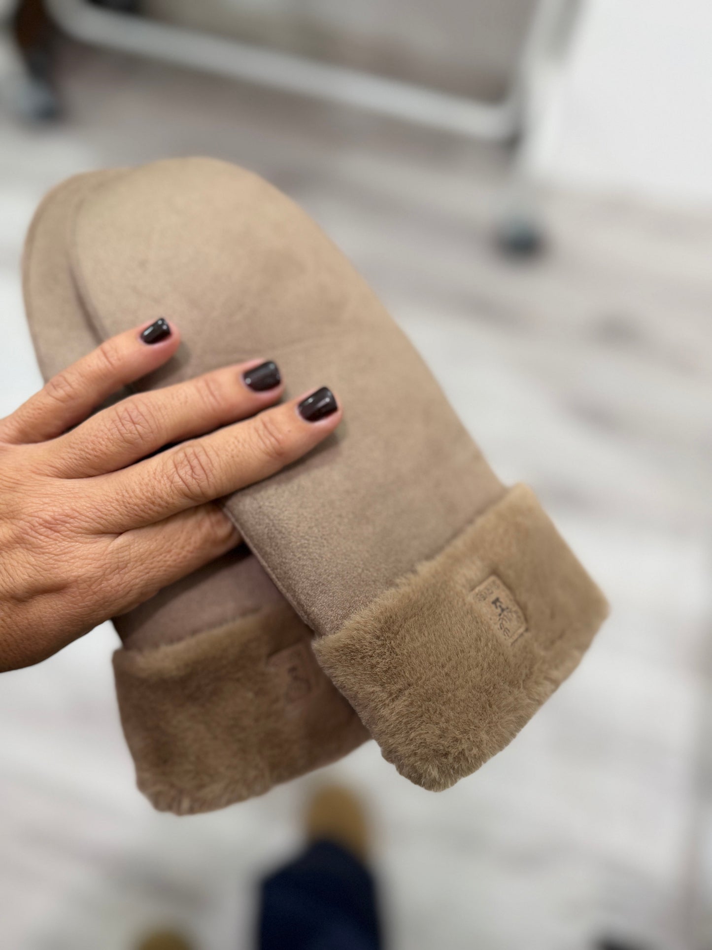 Manoplas Siberia taupe