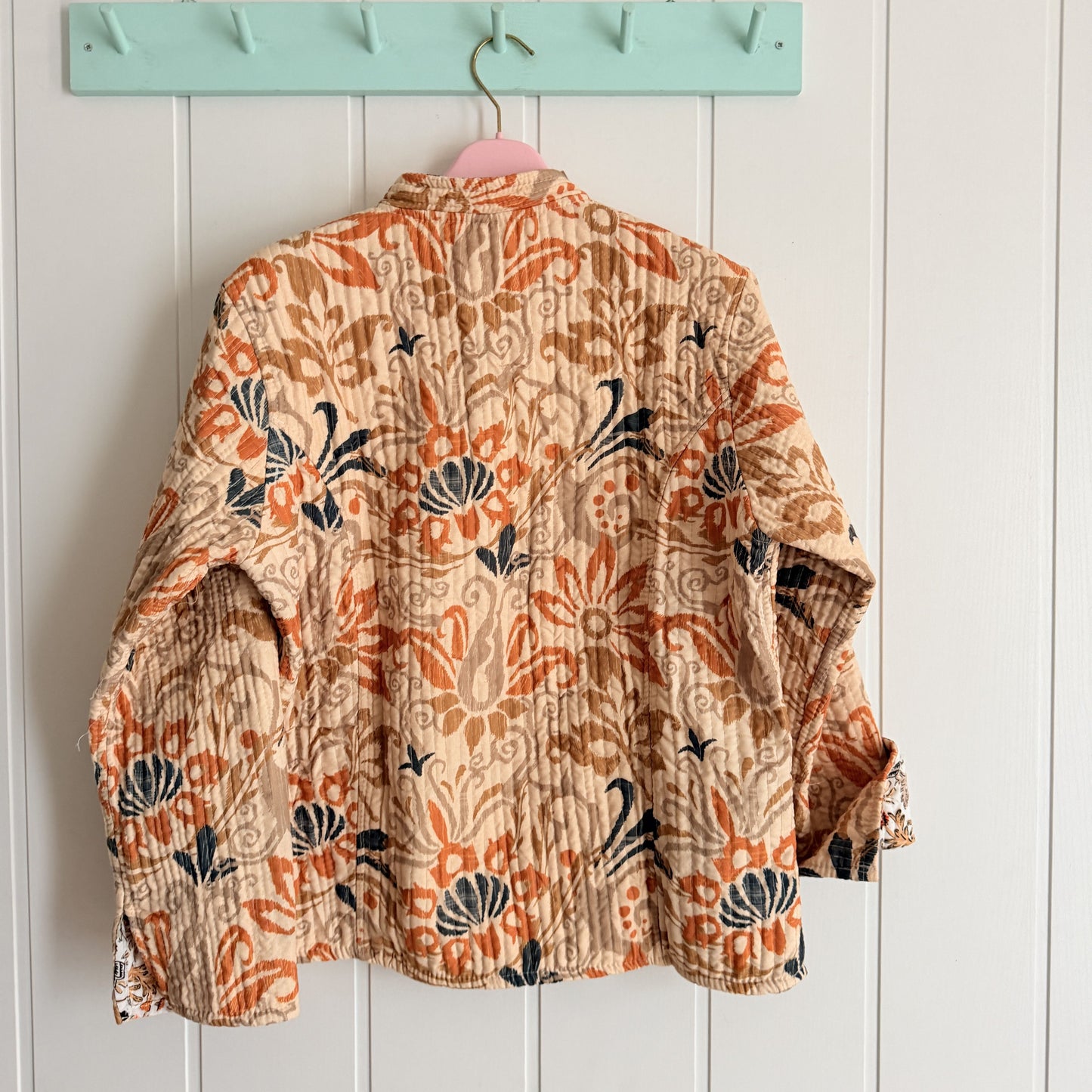 Chaqueta India reversible flores beige y teja
