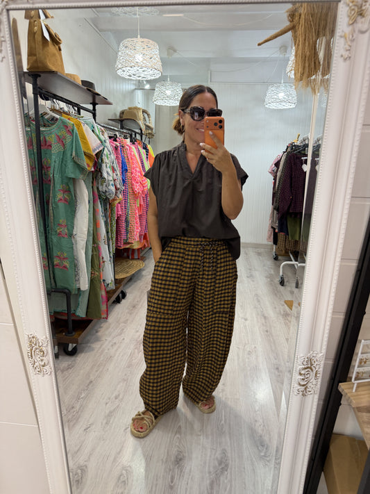 Blusa Amaia oversize chocolate