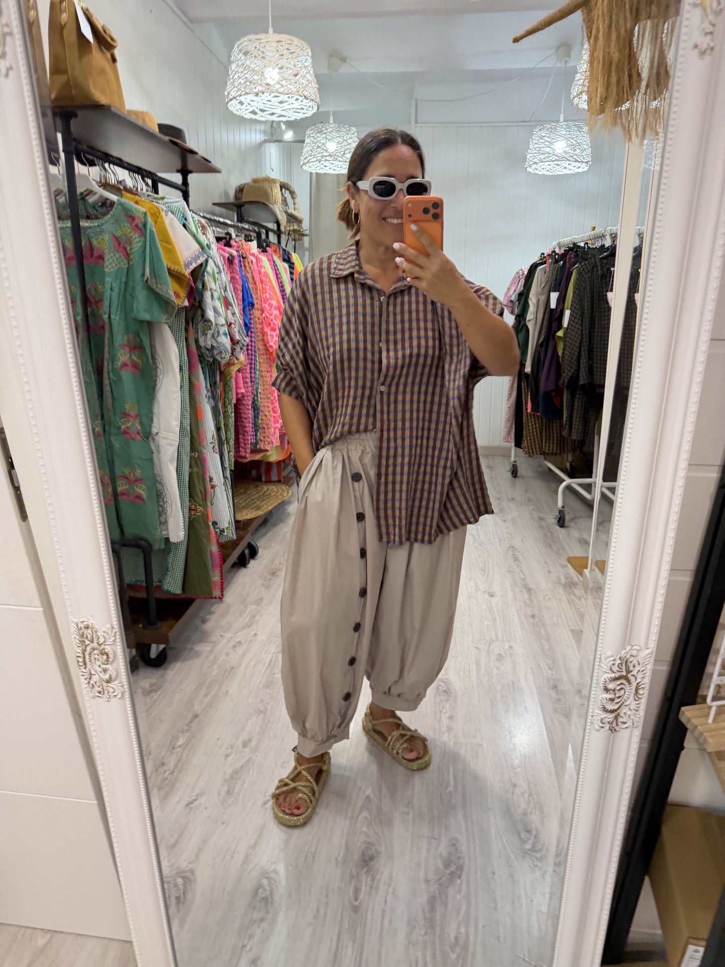 Pantalón Heiko botones beige