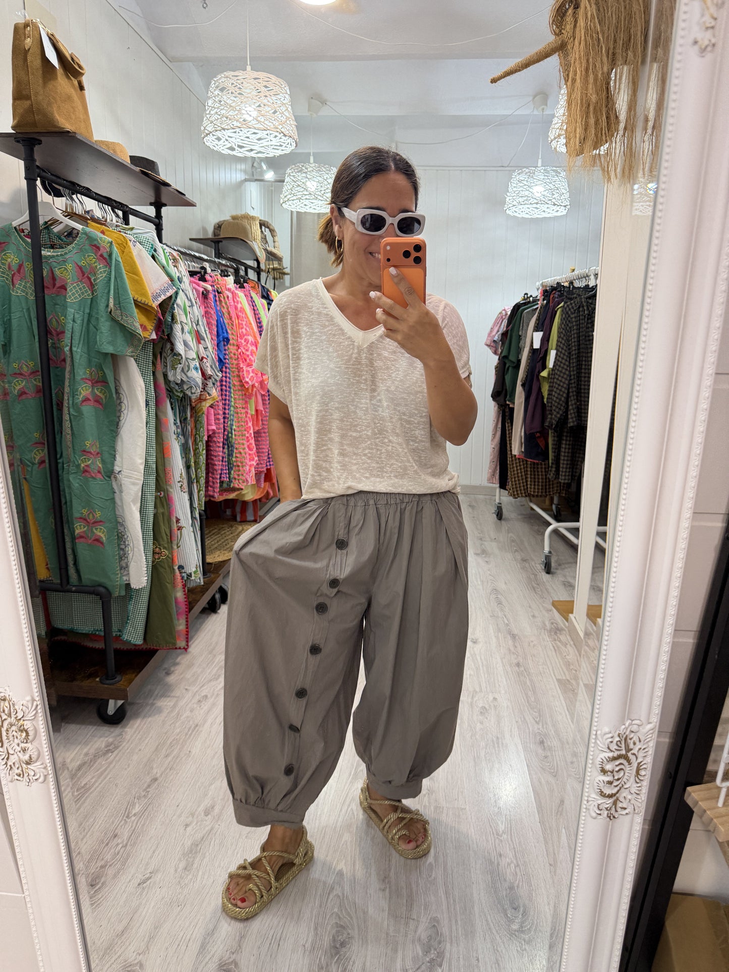 Pantalón Heiko botones taupe