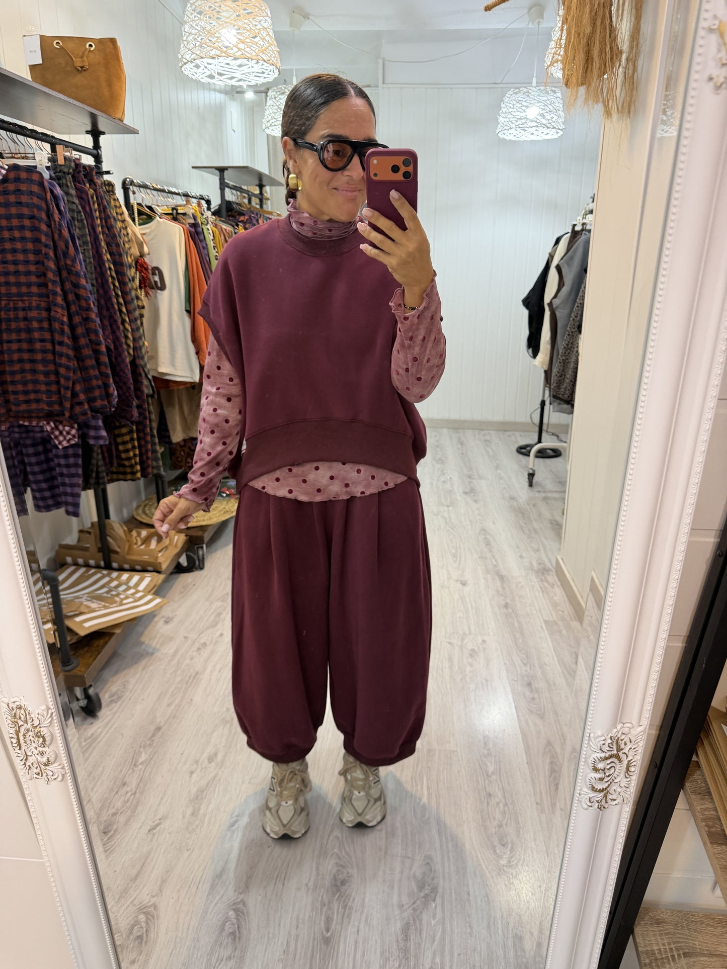 Conjunto Mei oversize burdeos