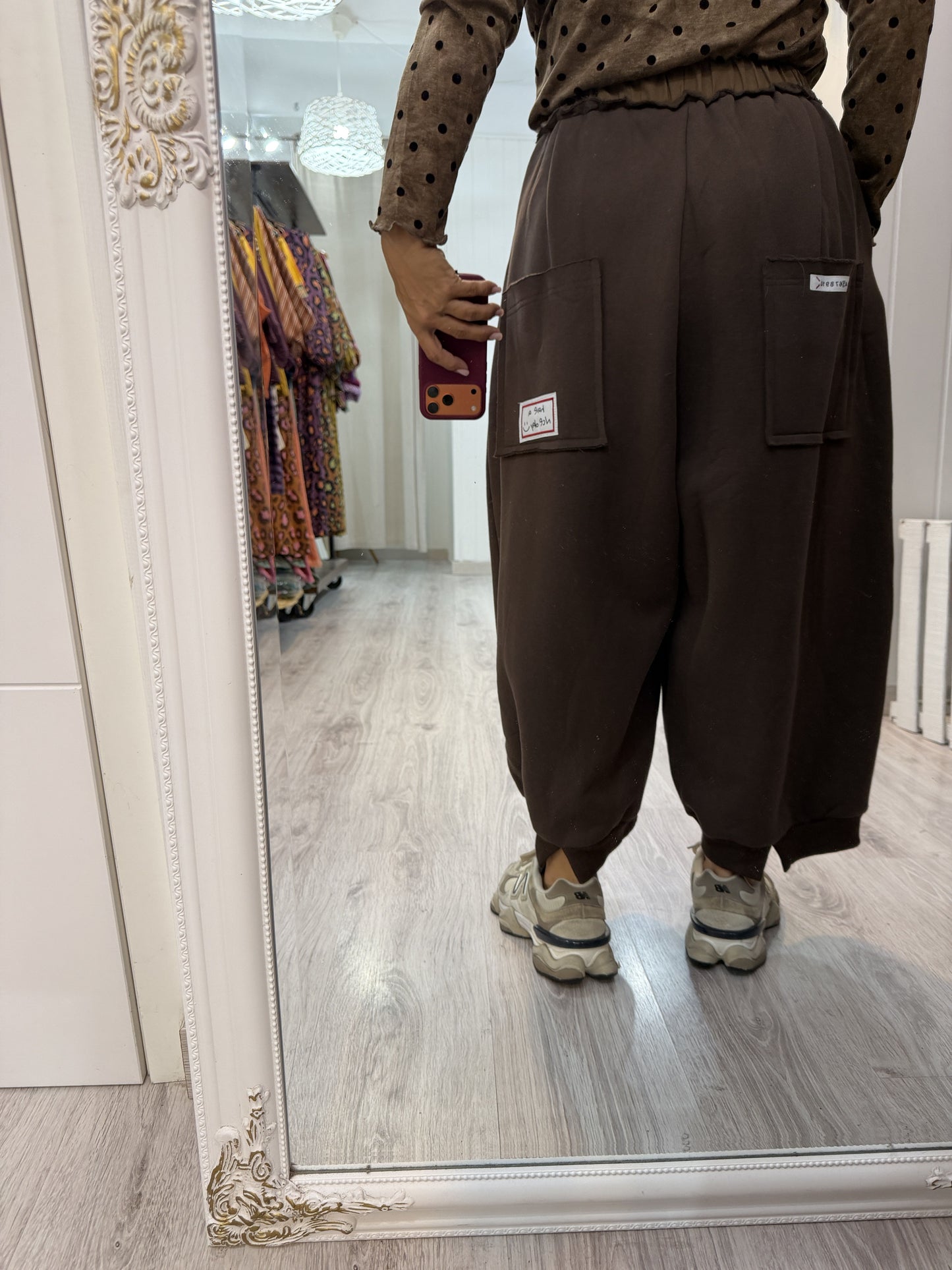 Conjunto Mei oversize chocolate