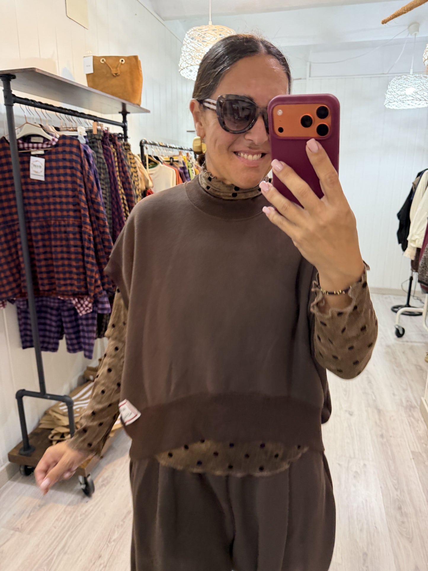 Conjunto Mei oversize chocolate