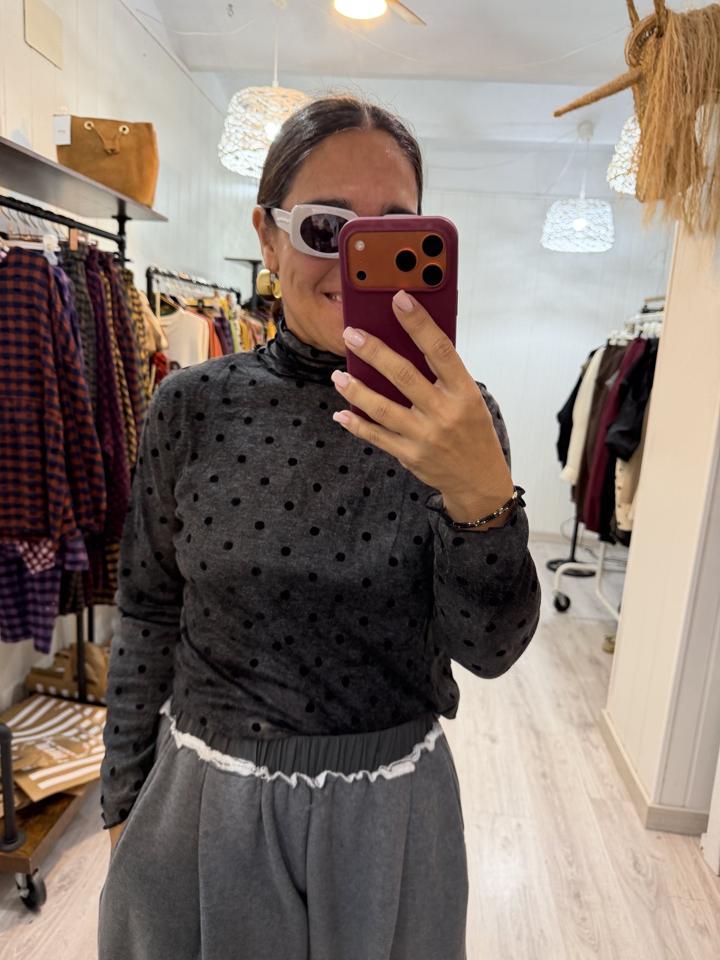 Camiseta Topets gris y negro