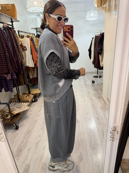 Conjunto Mei oversize gris