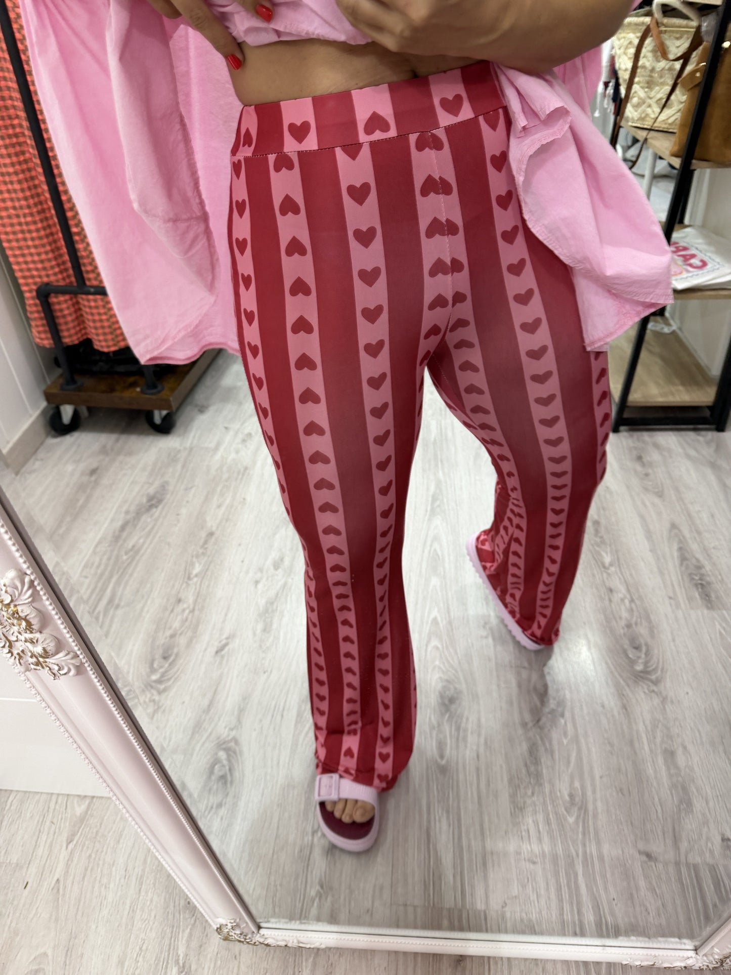Pantalón Cuores campana licra fría rojo  y rosa
