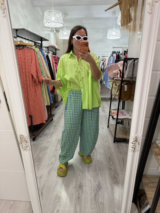 Pantalón vichy fluor verde y azul