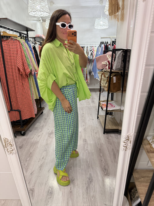 Pantalón vichy fluor verde y azul