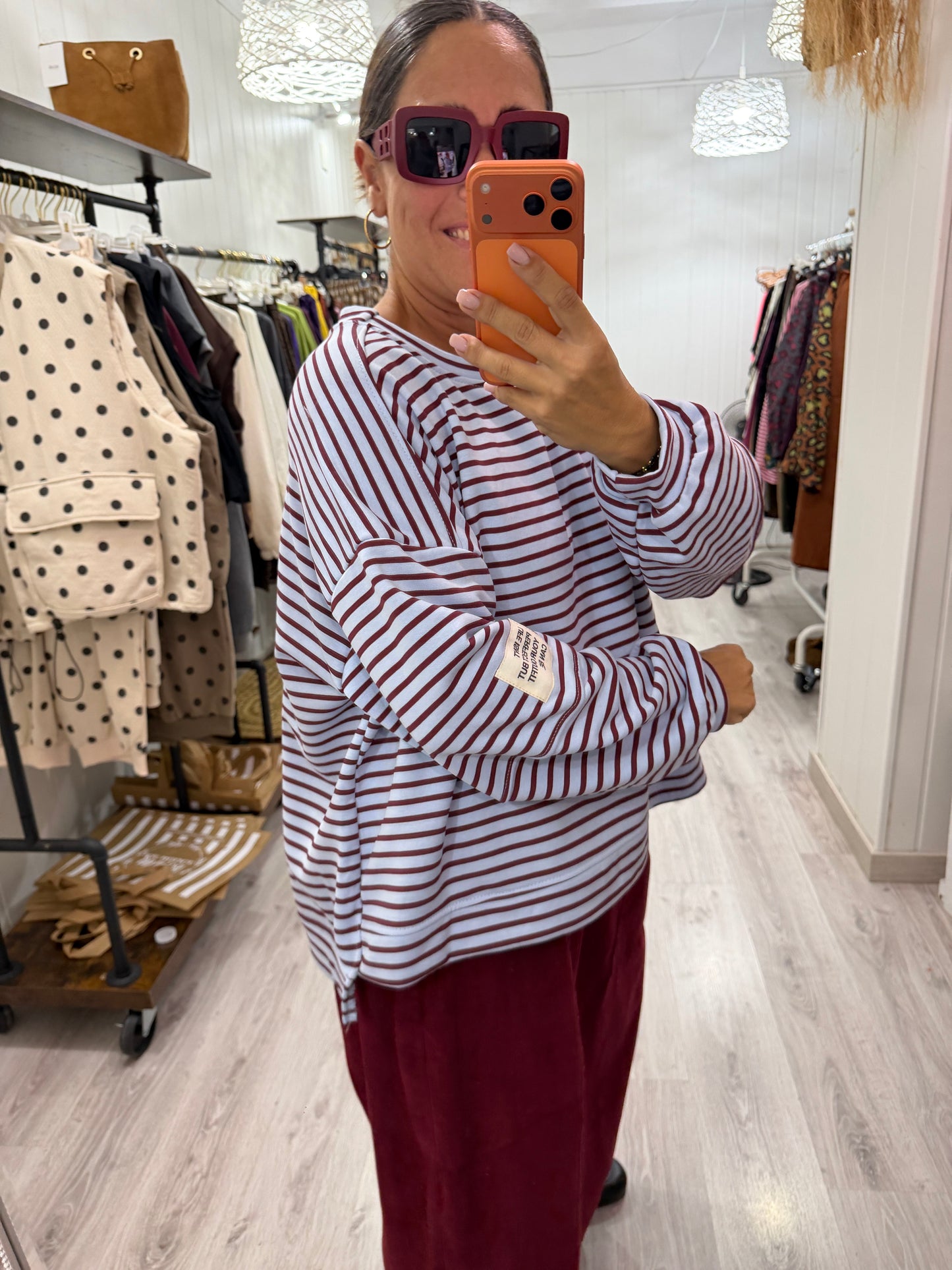 Sudadera Milrayas oversize cielo y burdeos