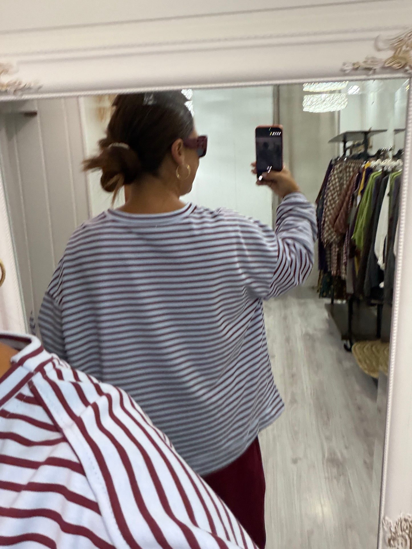 Sudadera Milrayas oversize cielo y burdeos