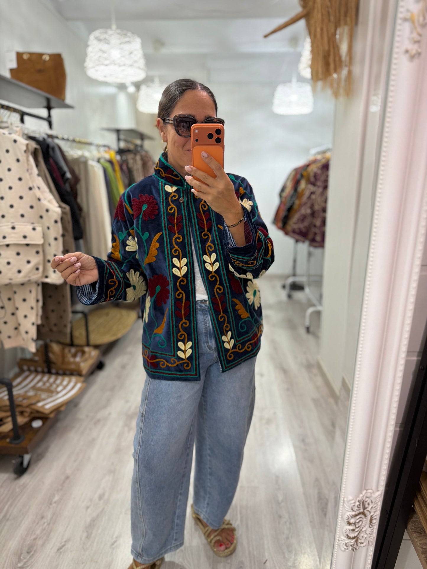 Chaqueta Suzani terciopelo petróleo, burdeos, mostaza y beige